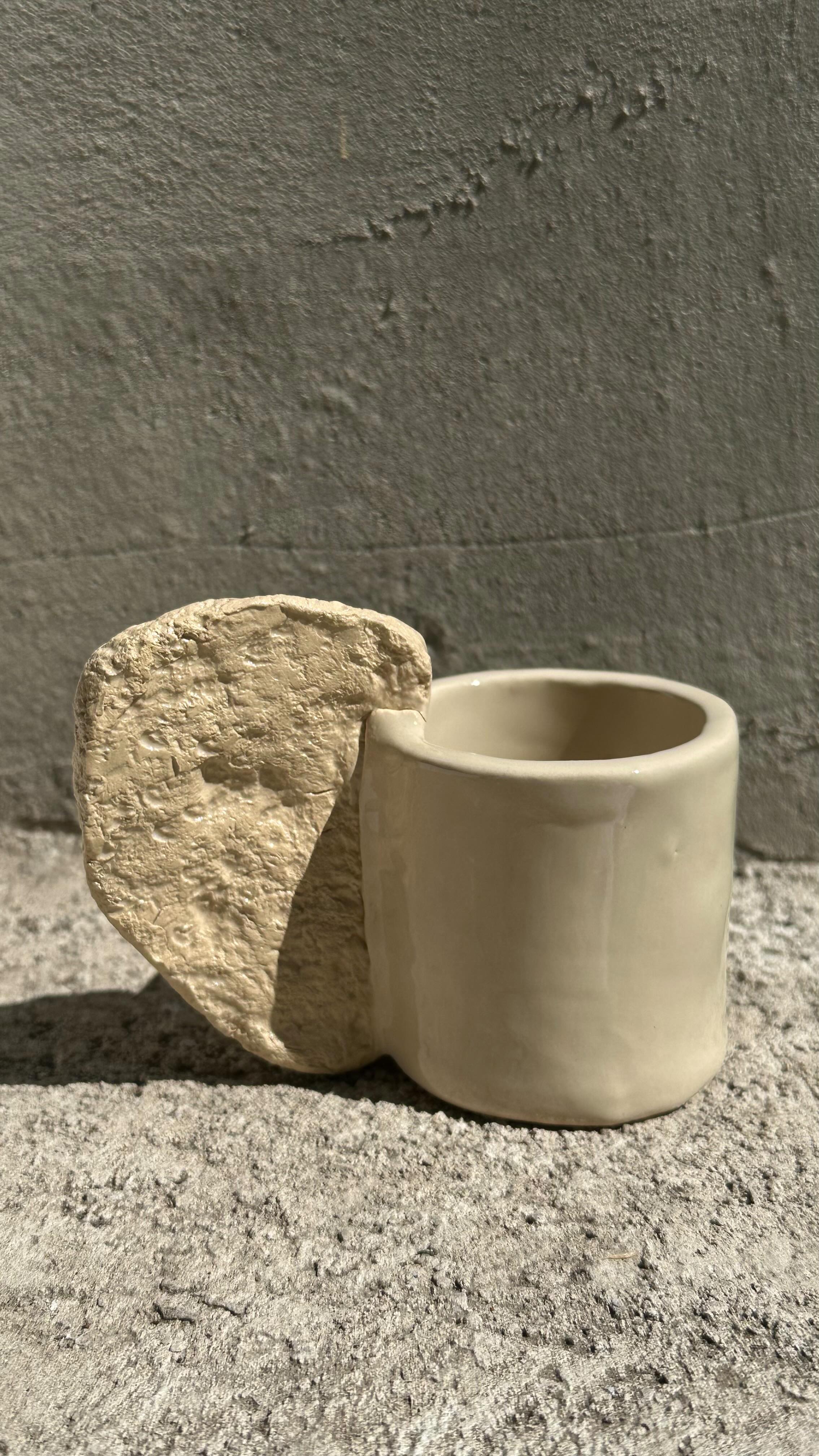 a small way to stay connected 💫
launching 1.May
#ceramicmug #natureinspired