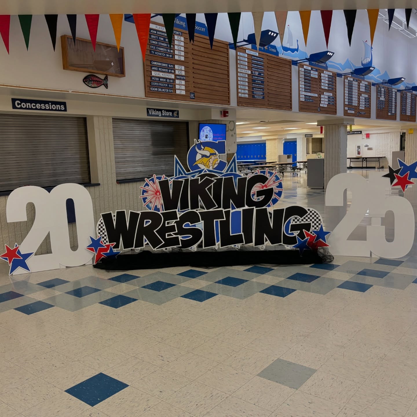 The school year ends in 5 1/2 weeks - have you booked your sign for year end celebrations? Congratulate your team and send your seniors off in a big way. 🎉
#yardsignrentals #classof2025 #coeurdalene #hayden #postfalls