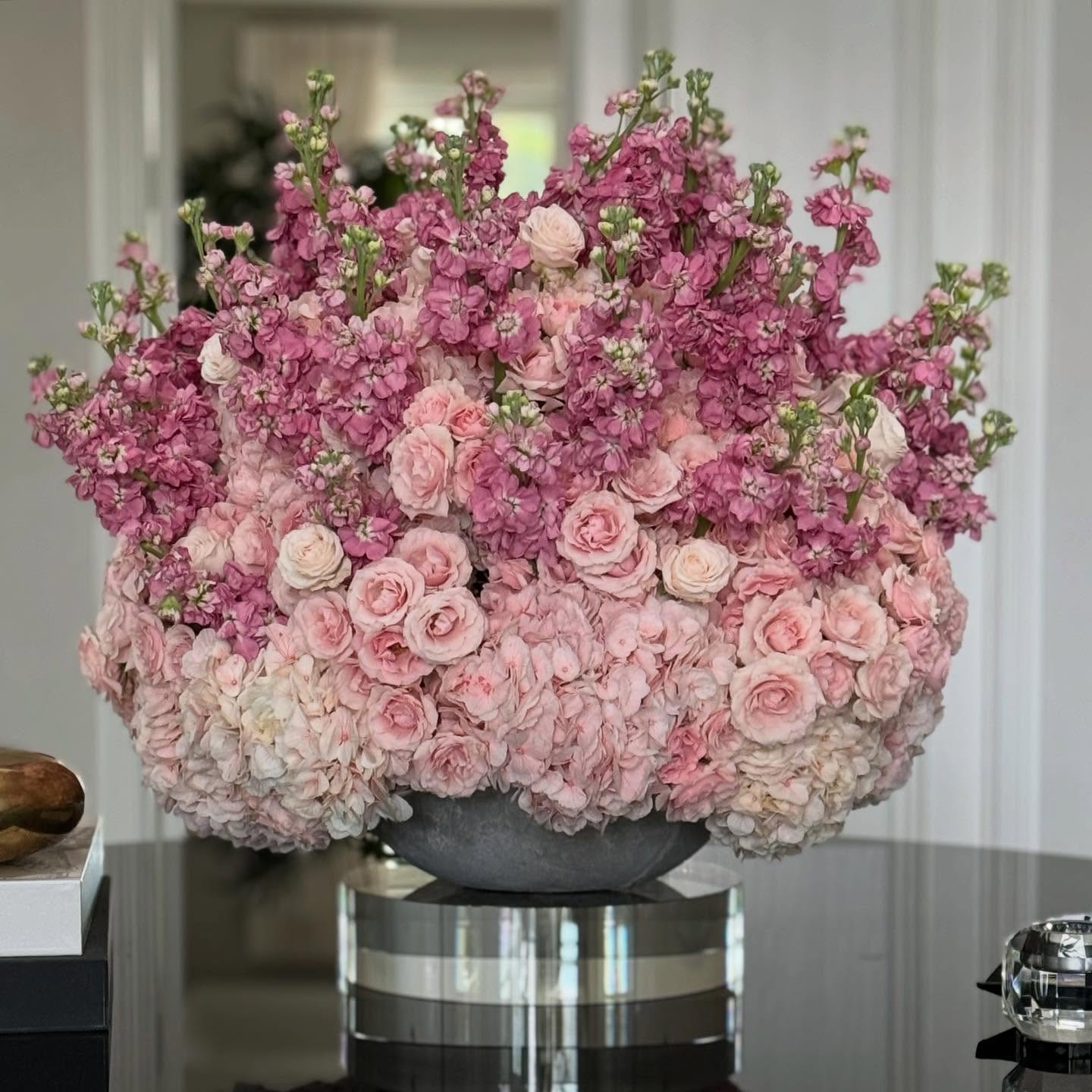 Pretty in pink! 💖 #flowers #flowerart #