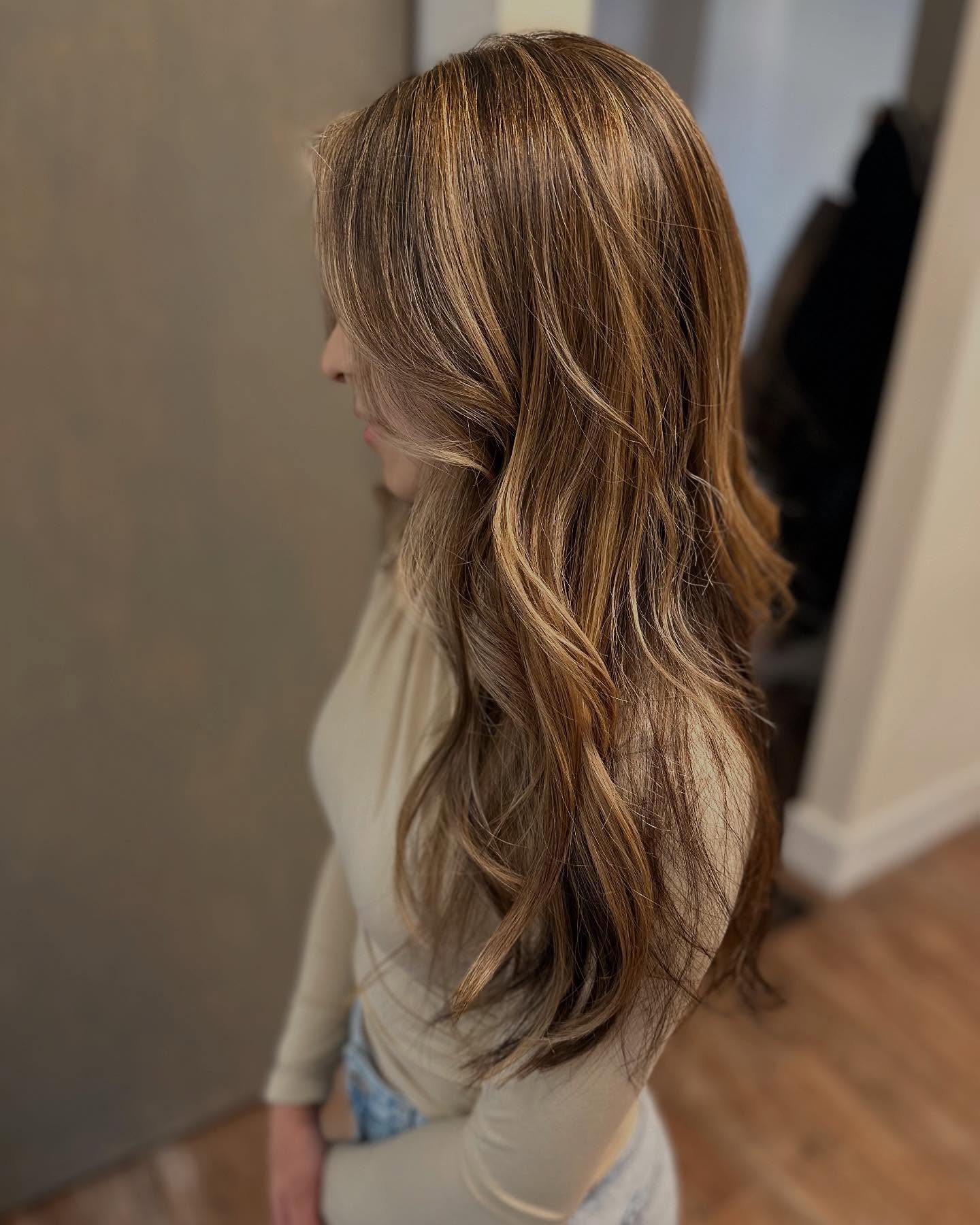 So pretty! Buttery blondes for the spring! #pomsalon #pomegranatesalondavis #butteryblonde #staciadoeshair