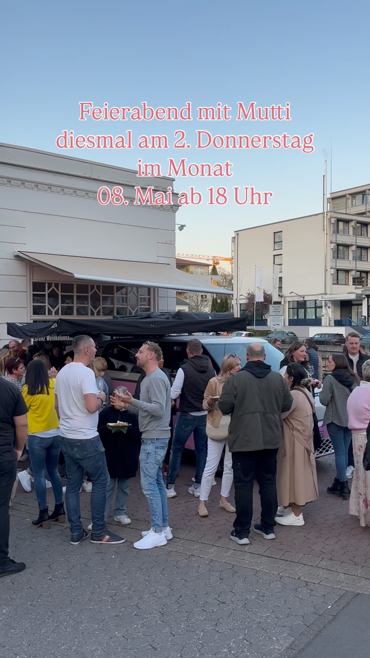 FEIERABEND MIT MUTTI 🌞
Am 08.Mai ist es wieder so weit - und Achtung: diesmal ausnahmsweise am zweiten Donnerstag im Monat! 🍾
Ab 18 Uhr starten wir zum entspannten Afterwork an der @lorenz_weinkolonnade 🍷
Kommt vorbei mit euren Arbeitskollegen, Freunden oder der Familie! 🫶🏼
#afterwork #feierabendmitmutti #muttisape #lorenzundsoehne #badkreuznach #kurviertel #badkreuznacherkurviertel #kh #event #wein #donnerstag #weinlandnahe #nahewein #wine