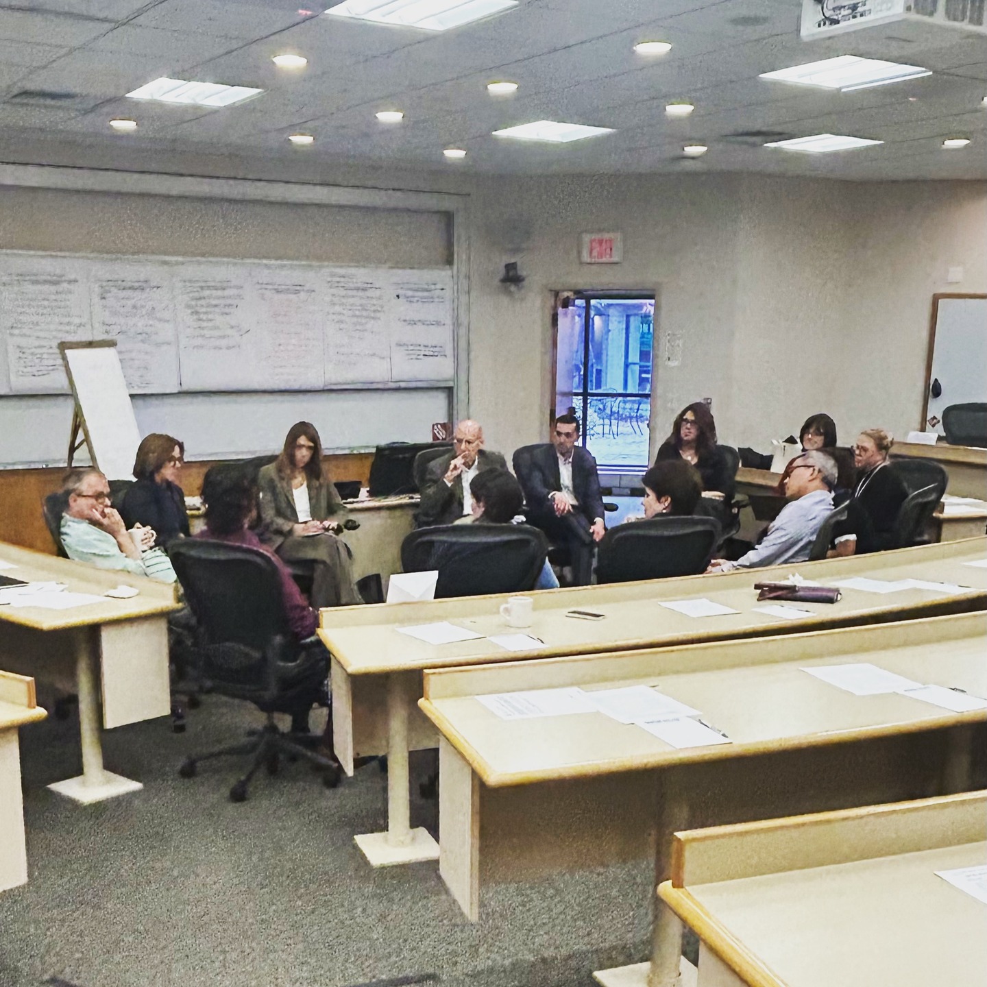📍Day 3 at #MillenniumConference2025
The @harvardmed team in discussion this morning during breakout sessions.
💡 Today’s focus:
✔️ Strategy + collaboration
📝 Drafting the consensus report
📣 Presentations from all 8 schools
📍Final steps: where do we go from here?
#AIinMedEd #MedicalEducation #HarvardMed #ShapiroInstitute #FutureOfMedicine #MedEdInnovation