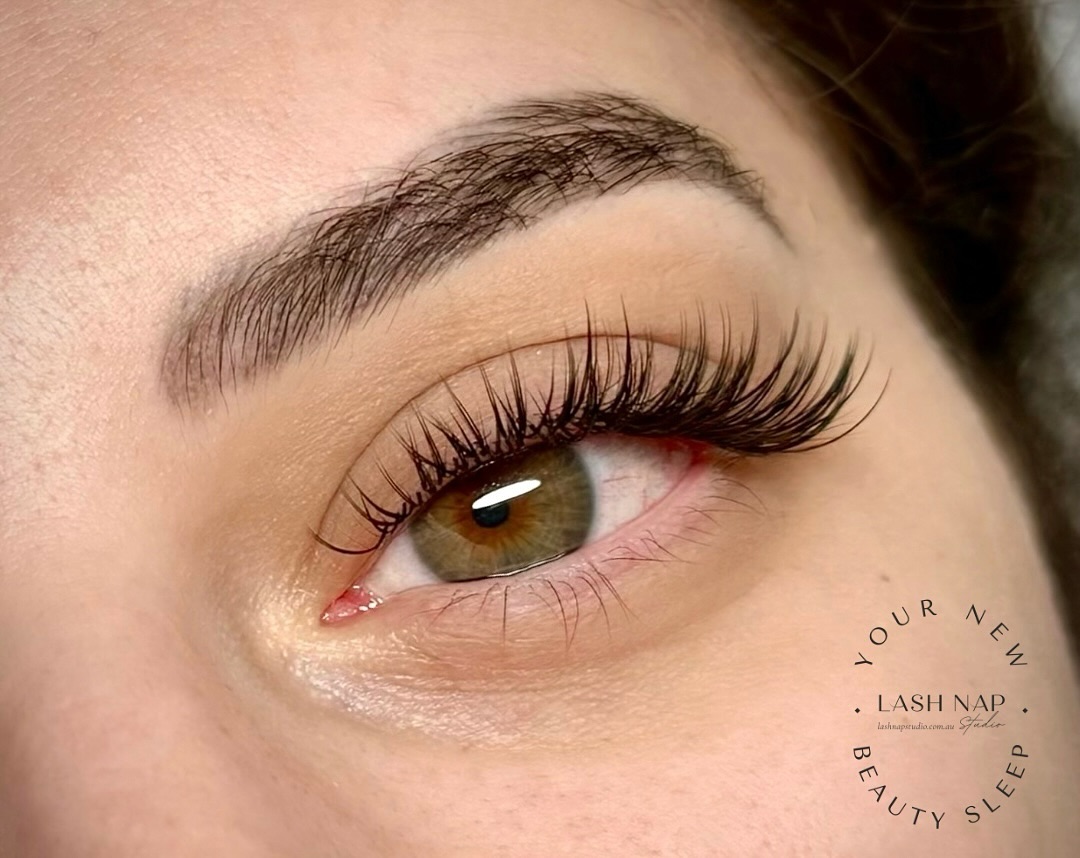 💫 • WISPY WET LOOK by Lash Artist • 💫
A wispy wet look that’s soft, fluttery, and brings just the right touch of drama. Perfect for effortless, dewy glam vibe.
📍 Unit 34, 159 Walcott St, Mt Lawley WA 6050
Visit:
lashnapstudio.com.au
#PerthLashes #LashExtensionsPerth #PerthBeauty #PerthLashArtist #PerthLashTech
#PerthEyelashExtensions #LashesPerth #LashesInPerth #PerthVolumeLashes
#PerthLashStylist #perthclassiclashes #perthlashlift #perthcbdlashes