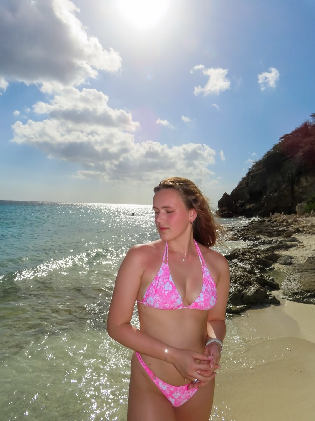 Bikini mood and Caribbean views 💕🌞
Use code SUN10 for 10% off at @kulanikinis