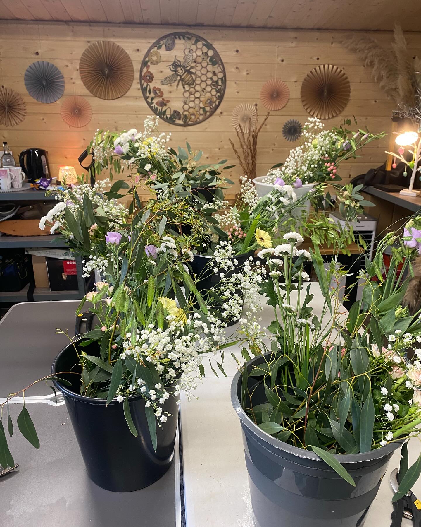 Some pics from Fridays teacup workshop. Lovely designs made by a wonderful group. If you would like to make your own please let me know. #florist #flowers #makeyourown #trysomethingnew #workshops #floristryworkshop