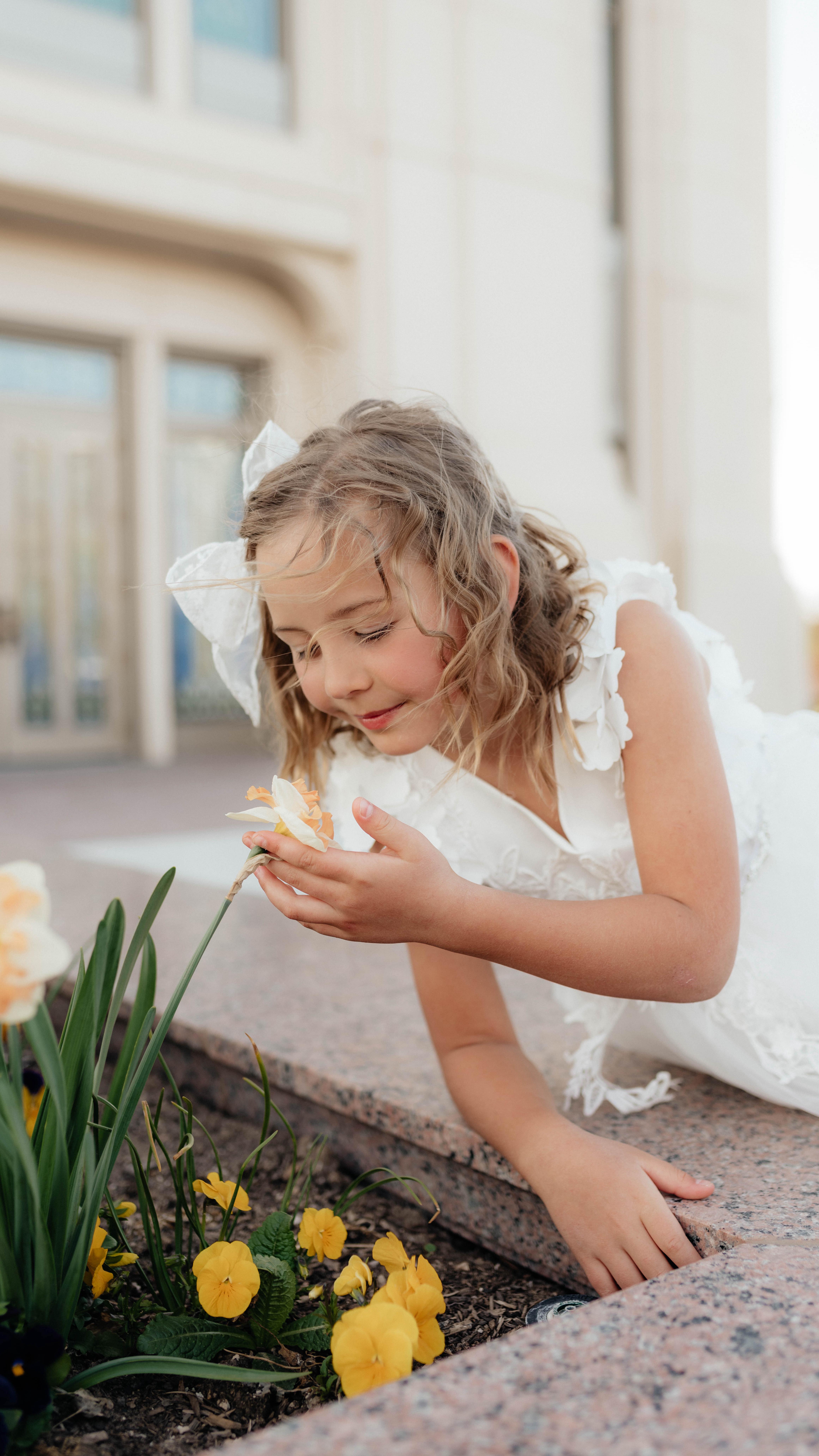 I was in Jackson Hole for a family trip, and while we were driving back from the Tetons I took a fleeting picture of the woods outside the window of the car. It was golden hour, and looked like something out of a fairy tale. I took the picture, and showed my mom who said “wow, you should be a photographer!” It probably wasn’t the best photo considering it was on an IPod Touch, but that moment has always stuck with me. Ever since then, photography has been my passion and I’ve never let that dream go✨
#saltlakecityphotographer #loveandwildhearts #saltlakecityelopement #northernutahphotographer #utahisbeautiful #utahunique #saltlakecity #visualambassadors #utahphotography #utahweddings #posepatch #utahisrad