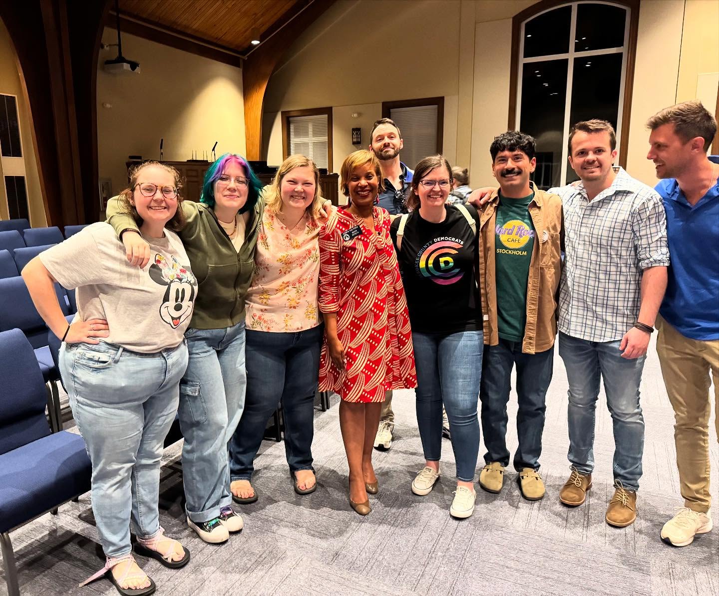 Last night in Cherokee County, 400 Democrats packed the room—and the passion was undeniable.
No elected Democrats in the county at the state level yet, but the groundwork is being laid. Precinct by precinct. Committee by committee. Vote by vote.
Cherokee, you’re not waiting on change—you’re building it. I’m proud to be in this fight with you.
