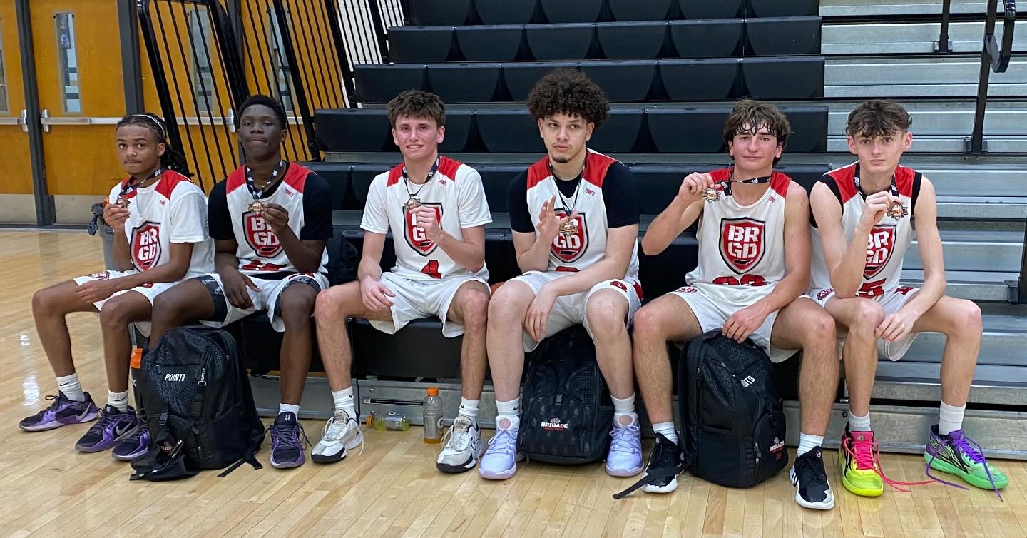🥇CONGRATS to the #BRIGADE2027 team… MSYS Spring Fling CHAMPS (5-0) in the 16U Division!
#theBRIGADEway🔴⚫️
