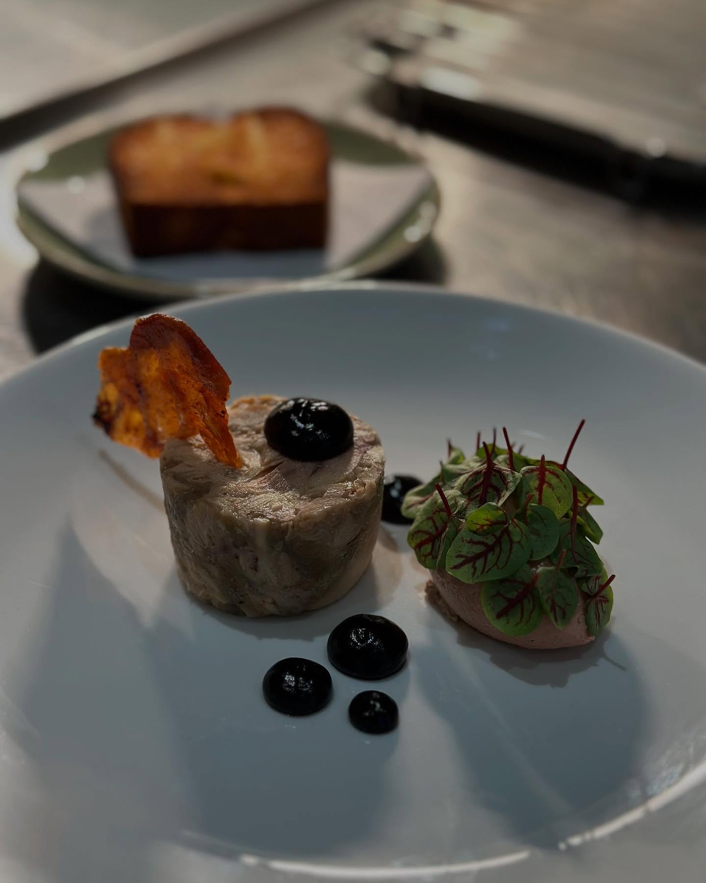 Chicken lyonnaise terrine, liver parfait, pickled walnut purée & toasted brioche
#restaurant #pearandolive #hildersham #village #cambridge #smallbusiness #starter #spring #menu