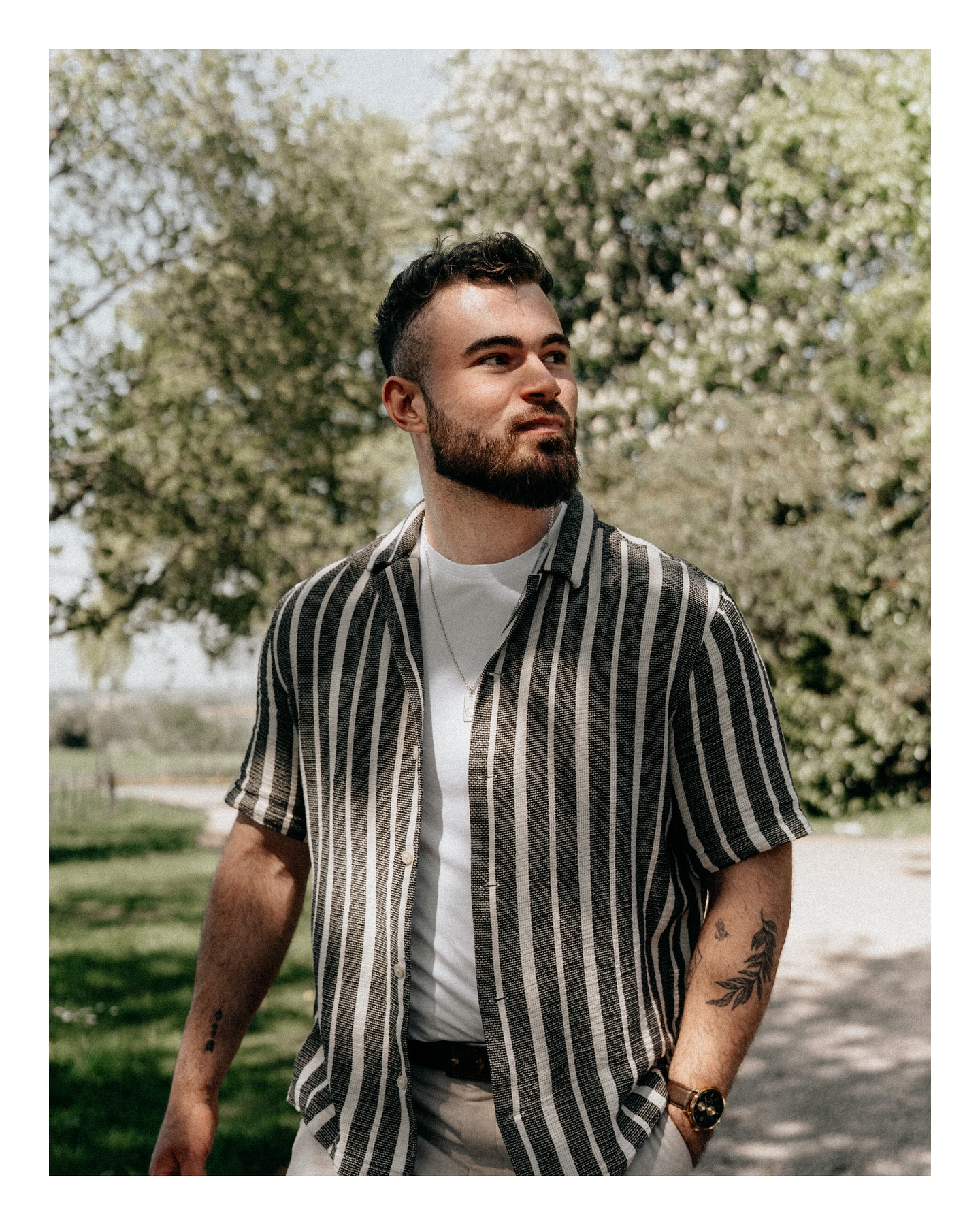 James Broadfoot
A few days ago I did a few promo shots and filmed some promo material for James down at Stockton House. I think our vision was to scrap the traditional promo video style that you see where it’s just a fancy lighting rig and a camera on a gimbal going ham and wanted to create something professional and personal.
Inbetween filming him performing we had a talking heads setup to capture some things about James. How he started playing, to what he has achieved in his career, I thinks important that you not only see his talent but you get to see his personality and learn a bit about him.
I’m looking forward to getting through these edits, it’s always an absolute pleasure to work with truly talented people as it makes the edit an absolute joy to listen to.
@jamesbroadfootmusic
@stockton_house
@prsprfilms
Massive thank you to @white_fern_weddings for the candles and decorating the set! Can’t believe you trusted us with loads of glass!
#WeddingSinger #LiveWeddingMusic #promotionalvideo #WeddingMusician #WeddingMusic #LiveMusic #WeddingVibes, #CeremonyMusic #ReceptionMusic #WeddingEntertainment, #AcousticWedding, #SoloArtist #WeddingGuitarist #WeddingVocalist #BrideAndGroom, #FirstDanceSong #WeddingDayVibes #RomanticMusic #musicvideo #WeddingSongs #MusicianLife