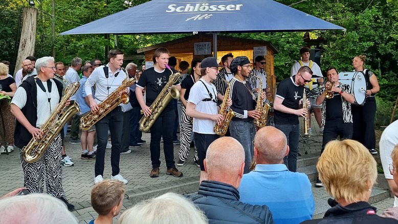 02.05.2024 Langenhorster Weindorf 🍷🦓🎉