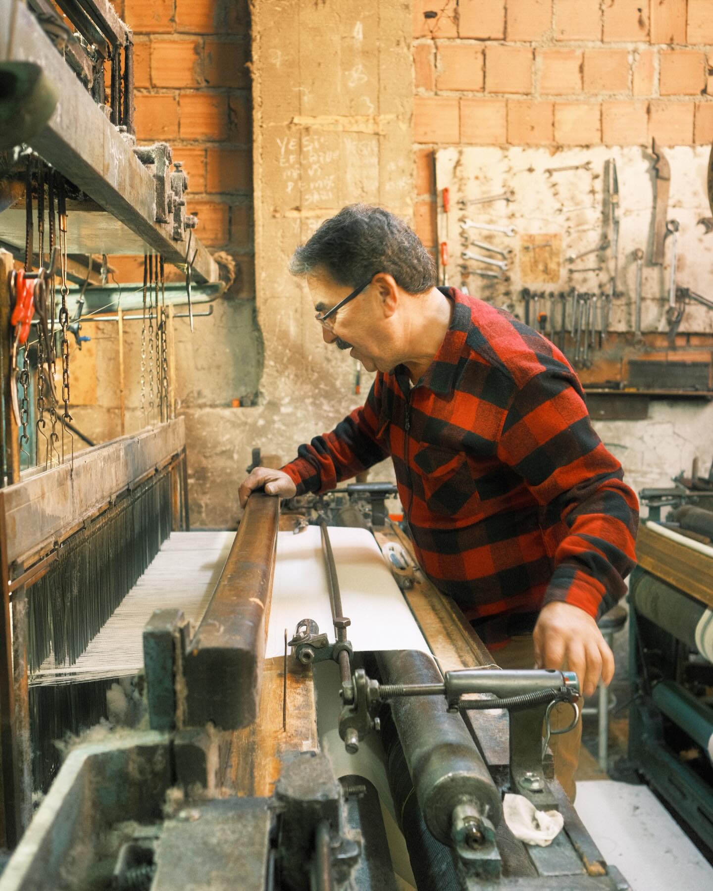 May Day reminds us to honor the hands that make, the earth that gives, and the slow rhythms that guide our work.
At FineGrid, every piece is a quiet celebration of care, craft, and connection.
Wishing you a grounded and graceful start to May.
#mayday #laborday #honoringlabor