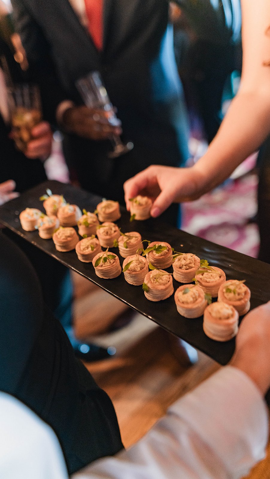 Wedding Food & Drink……what to eat, when to eat it, how much to provide and what are the options?
Episode 5 is dedicated to your wedding culinary conundrums, so, give us a listen today!
#wildlywedpod #weddingpodcast #weddingplanning #sussexweddings #weddingtips #weddingfoodideas