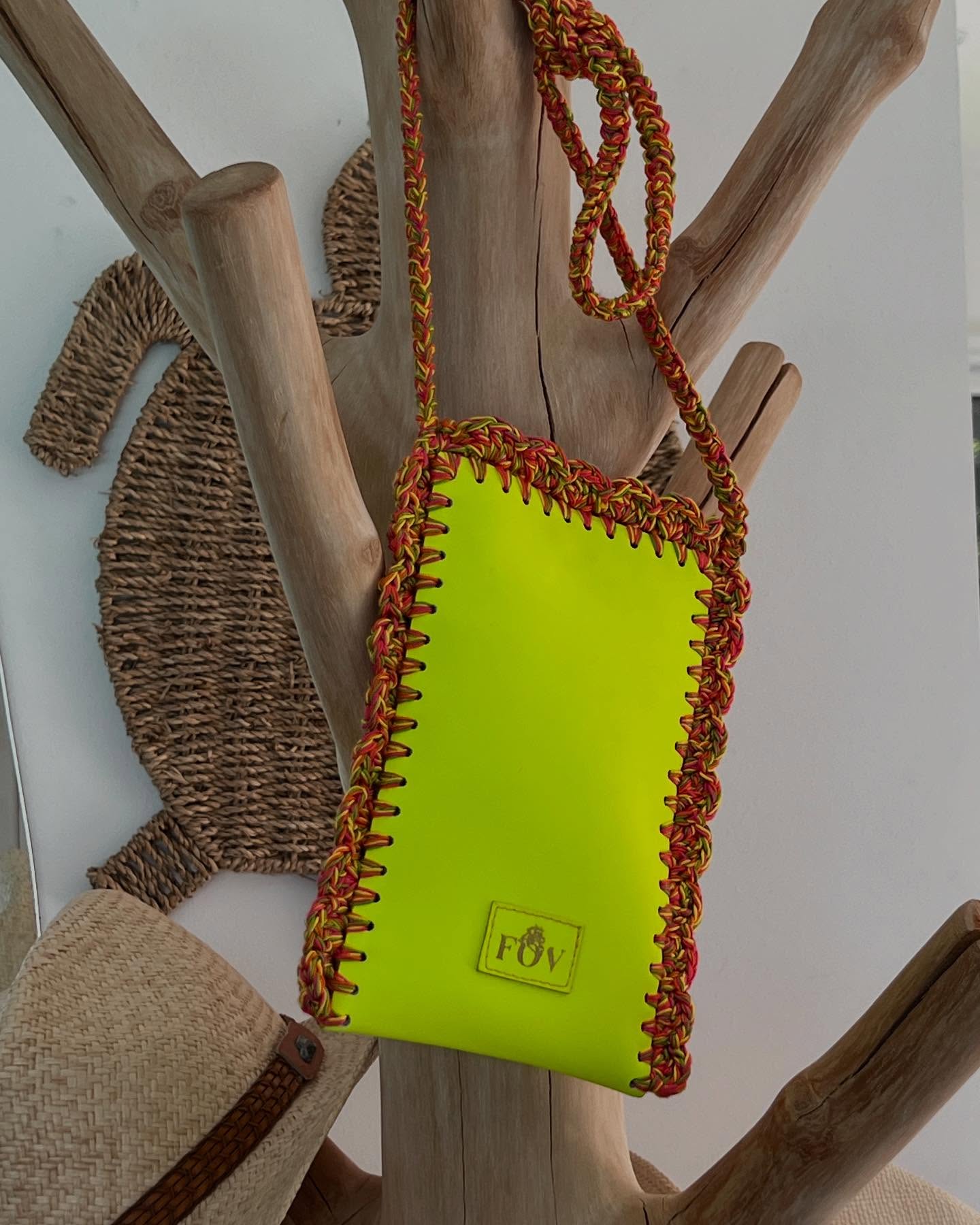 Le Benjamin en cuir
Pochette téléphone
@bonnie.and.clyde.boutique