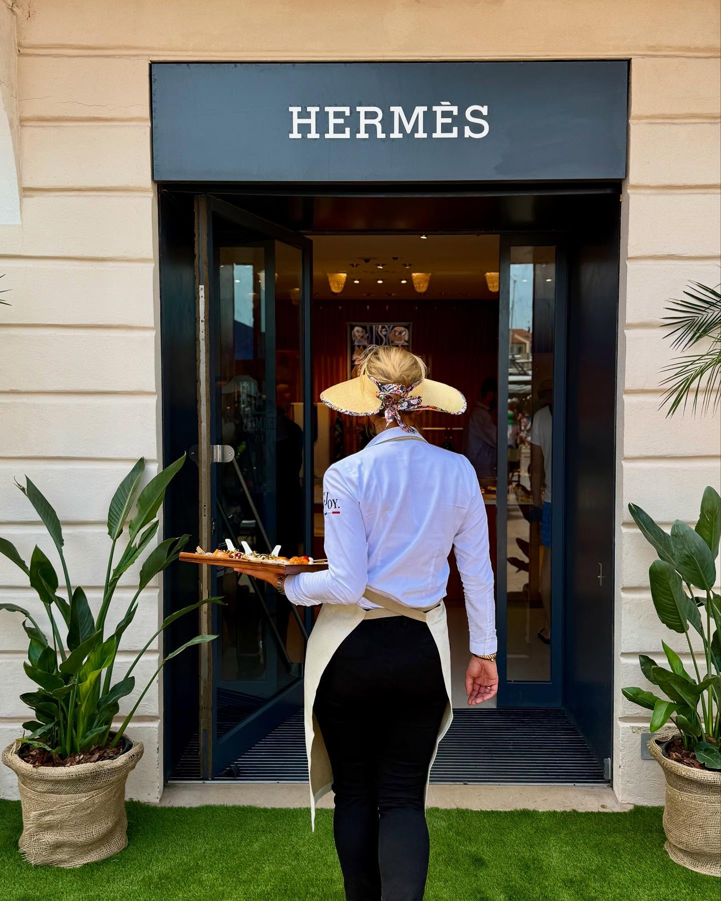 Welcome Back - Hermès 🐎
#hermes #sainttropez #catering #hermessttropez #foodlover #traiteursainttropez #eventplanner #byjoy #hermeswelcome #france