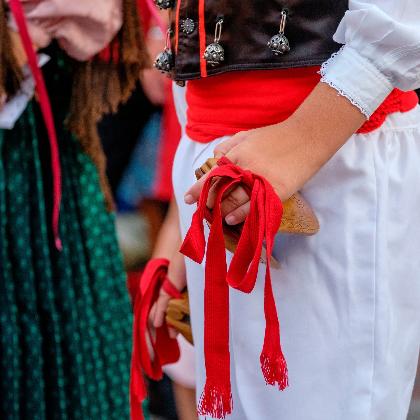 🌸✨ What’s On in May in Ibiza ✨🏰
From flower-filled streets to medieval parades, May 2025 in Ibiza is bursting with colour, culture, and celebration! 💃🌿⚔️
🎉 Festes de Maig (Apr 23 – Jun 20) in Santa Eulària brings spring to life with parades, concerts, horse shows, and fiery Correfocs!
🏰 Eivissa Medieval Festival (May 8–11) transforms Dalt Vila into a medieval wonderland—archery, falconry, 220 stalls & more!
📅 Don’t miss these unforgettable festivals in May in Ibiza. For the full guide click the link in bio!
#MayEventsInIbiza #FestivalsInMayInIbiza #ThingsToDoInIbizaInMay #Ibiza2025 #EivissaMedieval #FestesDeMaig #IbizaCulture #VisitIbiza #IbizaNews #ibizamagazine #Ibiza