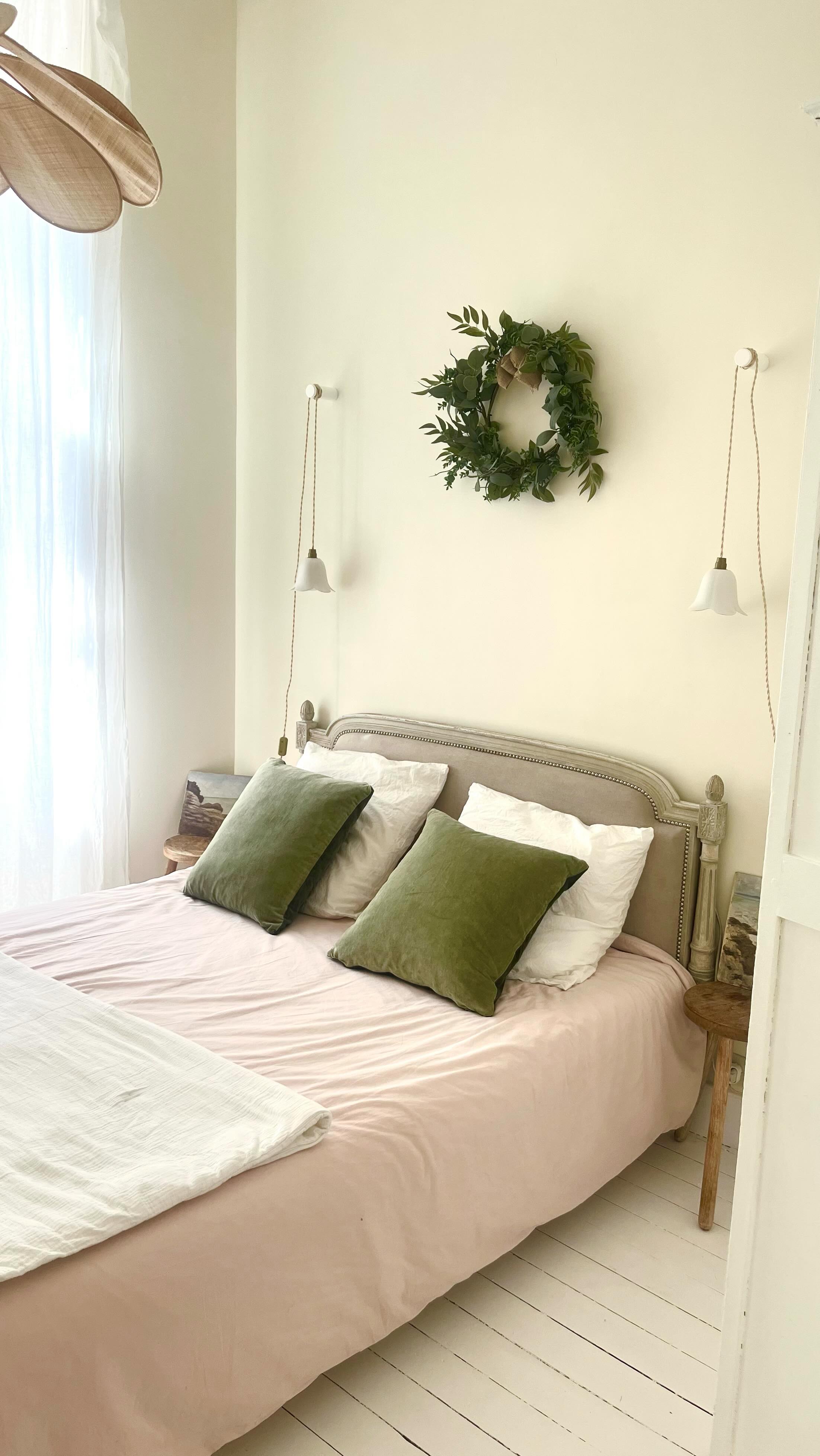 NEW AVANT/APRÈS
Petit avant/après de la chambre d’amis qui s’est refait une beauté.
Elle est en plus baignée de lumière une bonne partie de la journée👌🏻🌞