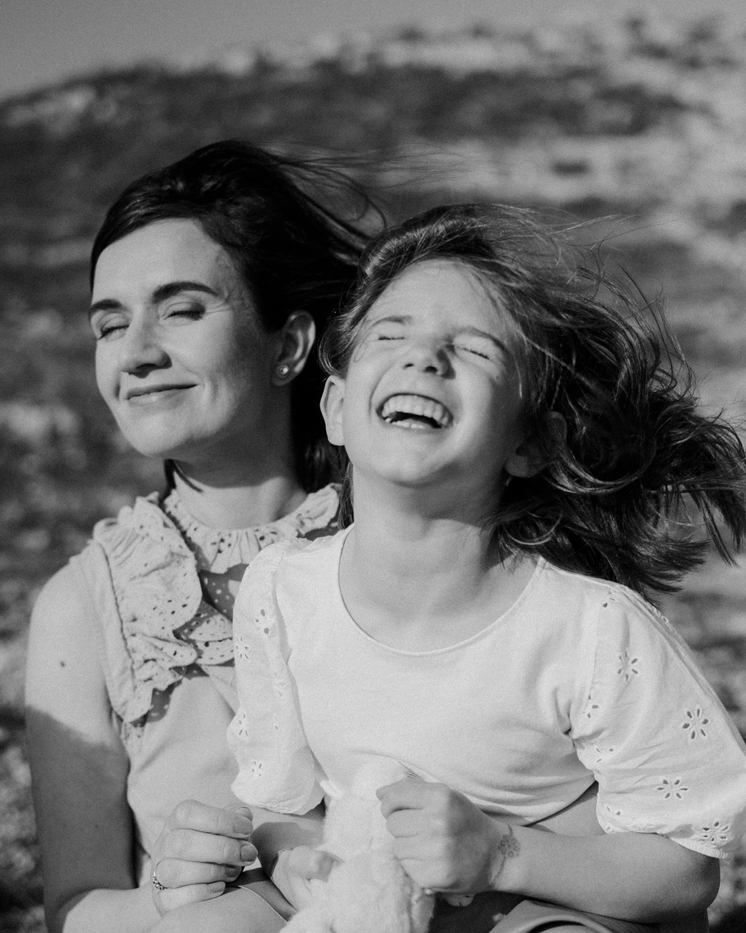 MOTHER'S DAY session ✨
.
.
.
.
#lifestelyphotography #familyphotography #portraitstyles_gf #portraitsession #portraitphotography #fujiportraits #fujifilm_xseries #fujinon #portraitmood #portrait_vision #lifestylephotographer #earthtones