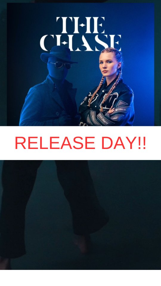 Ihr Lieben, ich bin sehr glücklich - heute wurde THE CHASE auf allen Audio Streaming Plattformen weltweit veröffentlicht. LUNAX und ich haben mit dieser ersten Collab einen großartigen Track released - schaut Euch das Video auf YouTube Im Kanal von LUNAX an, es ist fantastisch anzusehen, wie zwei Ballettänzer ihren Tanz in der Welt zwischen Tradition und Moderne, zwischen schwarz und weiß, zwischen Konzertflügel und DJ Pult zelebrieren. Viel Spaß beim Hören und Anschauen!
.
Mein besonderer Dank geht an @beatdealermedia
und @btp_trn für die Planung und Durchführung des Videodrehs - es ist großartig geworden. Und natürlich an @beatdealerrecords und @silentbeatrecords , dass Ihr diese fantastische Collab mit LUNAX möglich gemacht habt! Ihr seid die Besten!
.
.
Dear all, I am very happy - today THE CHASE was released on all audio streaming platforms worldwide. LUNAX and I have released a great track with this first collab - check out the video on LUNAX's YouTube channel, it's fantastic to watch how two ballet dancers celebrate their dance in the world between tradition and modernity, between black and white, between grand piano and DJ booth. Have fun listening and watching!
.
Special thanks to @beatdealermedia
and @btp_trn for planning and executing the video shoot - it turned out great. And of course to @beatdealerrecords and @silentbeatrecords for making this fantastic collab with LUNAX possible! You are the best!
.
@lunax_music #dancemusic #edm #newsingle
#trending #ballet #lunax #themaskedpianoman