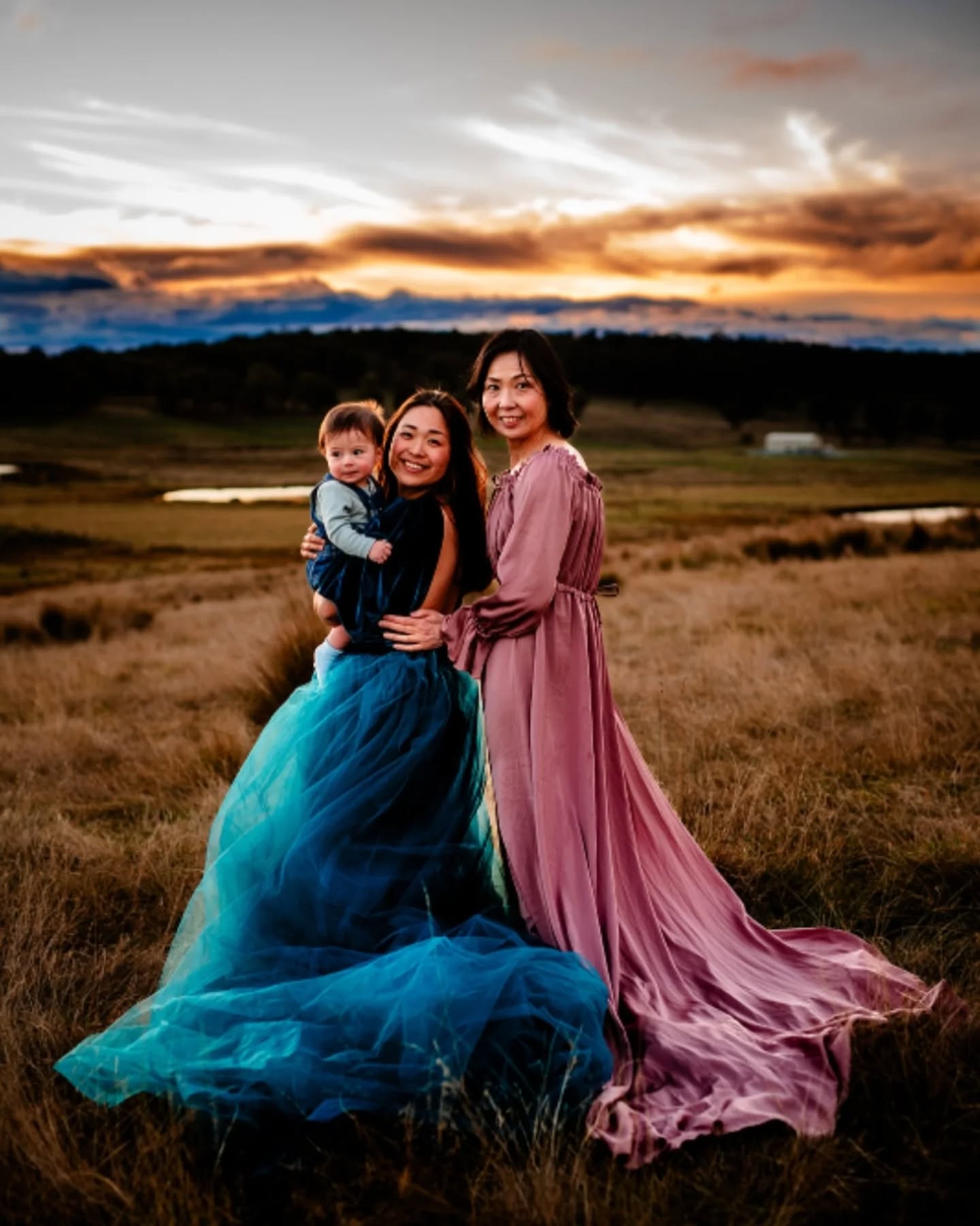 Happy Friday friends!
A little display of some of our stunning Mummas featuring in this year's Mummahood Exhibition!
I'm writing this at the moment performing one of my motherly duties putting the kiddos to bed which usually (though not always so smoothly) consists of snuggling one or more tiny people while they drift off to sleep while I listen to a podcast! Tonight it's been one of my faves 'No Such Thing as a Fish'!
Got any recommendations for some good shows?! I'm always on the hunt for more good listening and would looove to hear your suggestions!!!
.
.
#goodpodcasts #podcastsuggestions #whatchalisteningto #coomafamilyphotographer #mummahood2025 #mumlife #familyphotography #exhibition #portraitexhibition