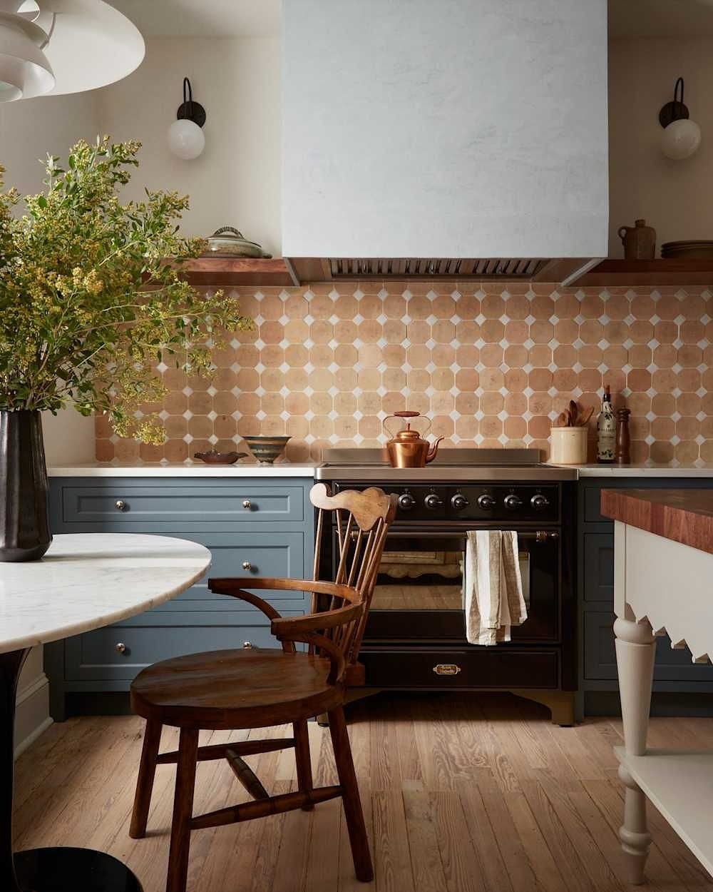 Straight from the Pinterest boards 💌 some design inspiration that have us head over heels
1. A kitchen with the perfect blend of earth tones and a touch of muted blue on the lower cabinets. Both the fan back windsor chair and scalloped apron island add so much warmth & character to the space. Executed flawlessly by @vestigehome
2. In love with the bold tile pattern play in this bathroom between the floors and the shower. Designer unknown.
1. Showcasing @thetileclub and their Sultana Celeste Green Porcelain tile, the combo of this curved shower shape and the color palette of the tile bring such a striking design to life.
#interiorinspo #interiordecor #homebuilding #interiorinspiration #designgoals #decordetails #decorinspiration #decorideas #interiordesigners #interiordesignideas #designideas #interiordesignatlanta #tiledesign #tileideas #kitcheninspiration #kitchengoals #bathroominspo #kitcheninspo #kitcheninteriors #bathroomdesign #bathroominspiration