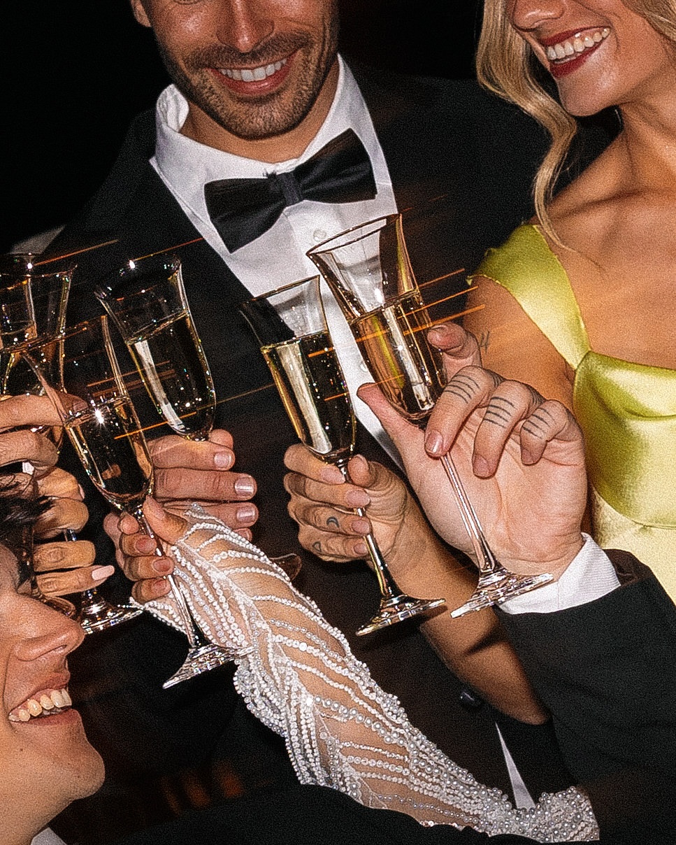 Outdoor réceptions are the best in Lake Como.
Can’t wait for this year wedding season!
Photographer: @cathylessardphoto
Executive Production Team @wed_vibes
Planner & Concept @happy.moments.collector
Venue @villapizzo
Content Creator @sociallymichelleandco
Florist @riccardociceri
Entertainment production @blunotteventi
Rental @latinidesign
Tableware @tablesetrentals
Dresses @raraavis_group
Stylist @evgeniadragun
MUAH main couple @jennymakeupland
The drapery & the platform @dadoallestimenti
Stationary @einpraegsam.co
Main couple @louska.v & @raphaelpalmeer