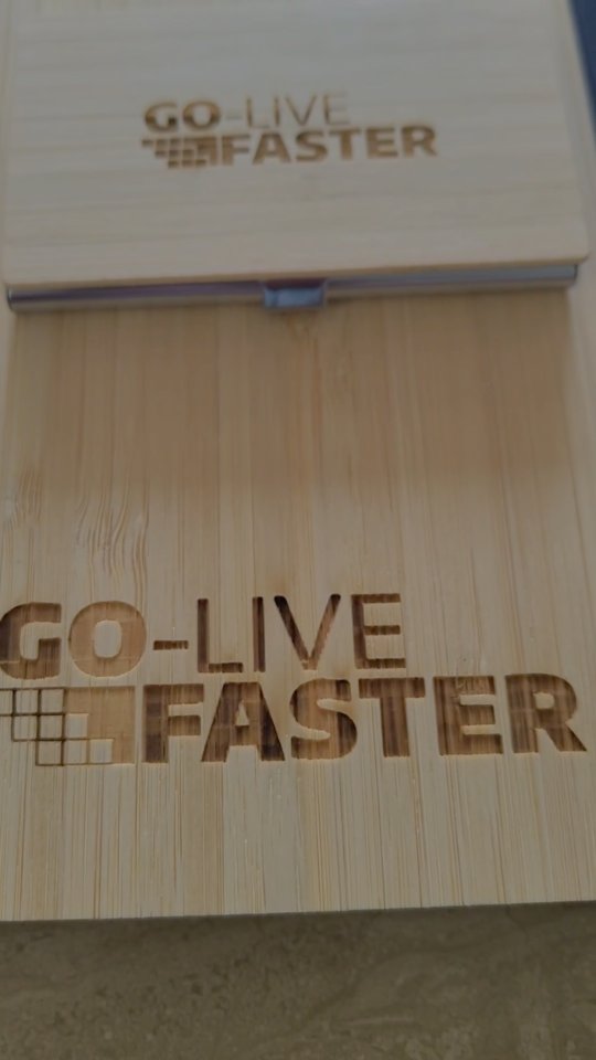 Created conference kits for Go Live Faster. These were used in their international conference in the US.
Thank you Ashok Menon for this opportunity👍🏻
#sustainableliving #ecofriendlygifts #conferencekit #earthcalling #supportsmallbusiness #vocalforlocal #ecoconscious #ecofriendly