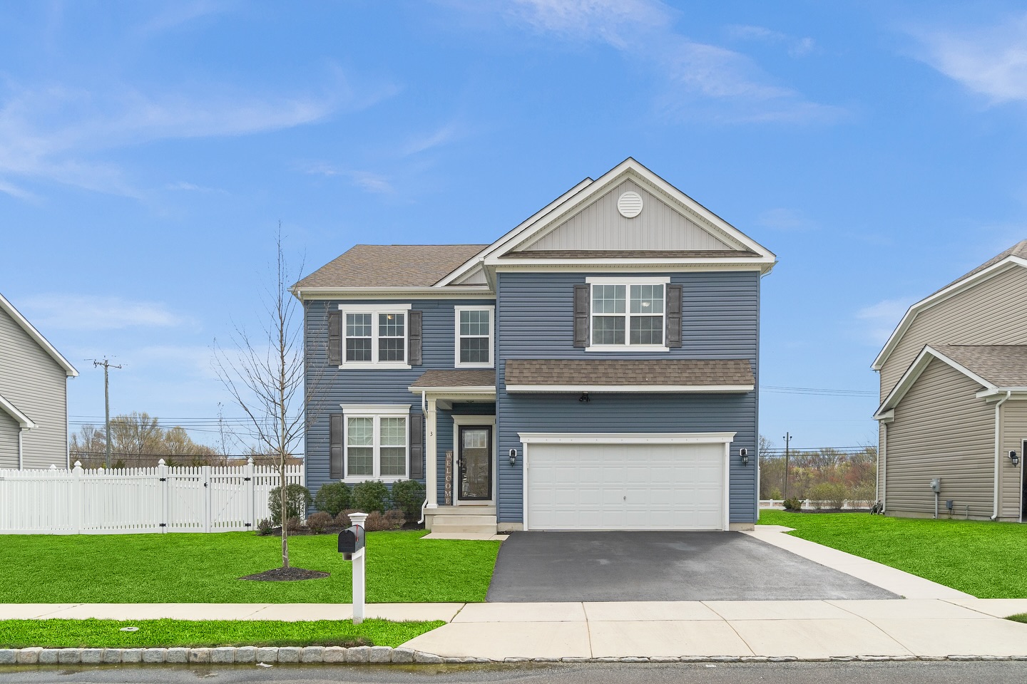 The owner told me this used to be the home to a star Philadelphia Eagles player. Can you guess who? 🏈🦅
Hint: WR
.
.
.
#eagles #philadelphiaeagles #realestate #realtor #njrealestate #realestatephoto #realestatephotography #nj #marltonnj #realestatenj