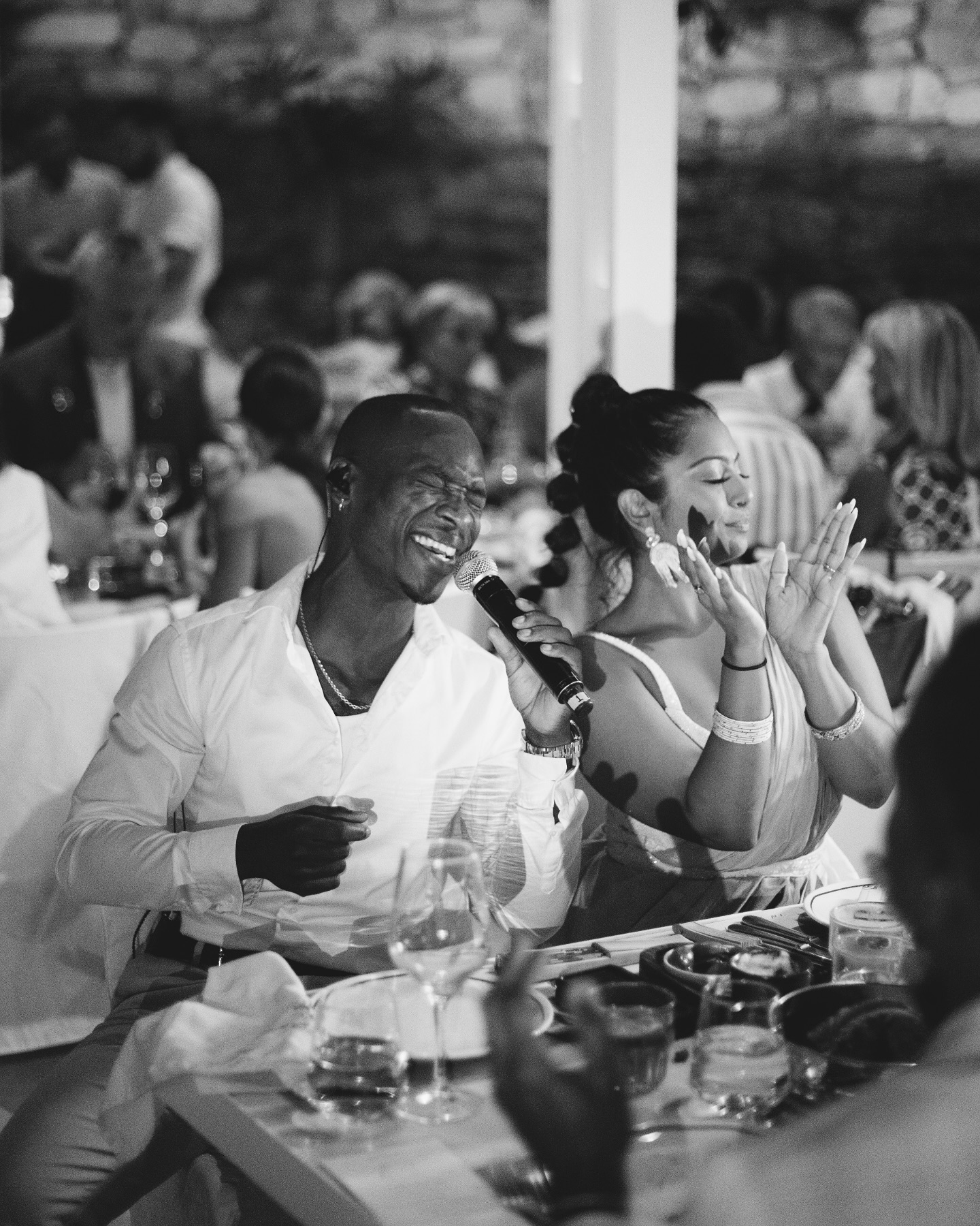 An instant of connection.
#eventproductions #eventproductionshow #airplayexperience #party #lifestyle #entertainment