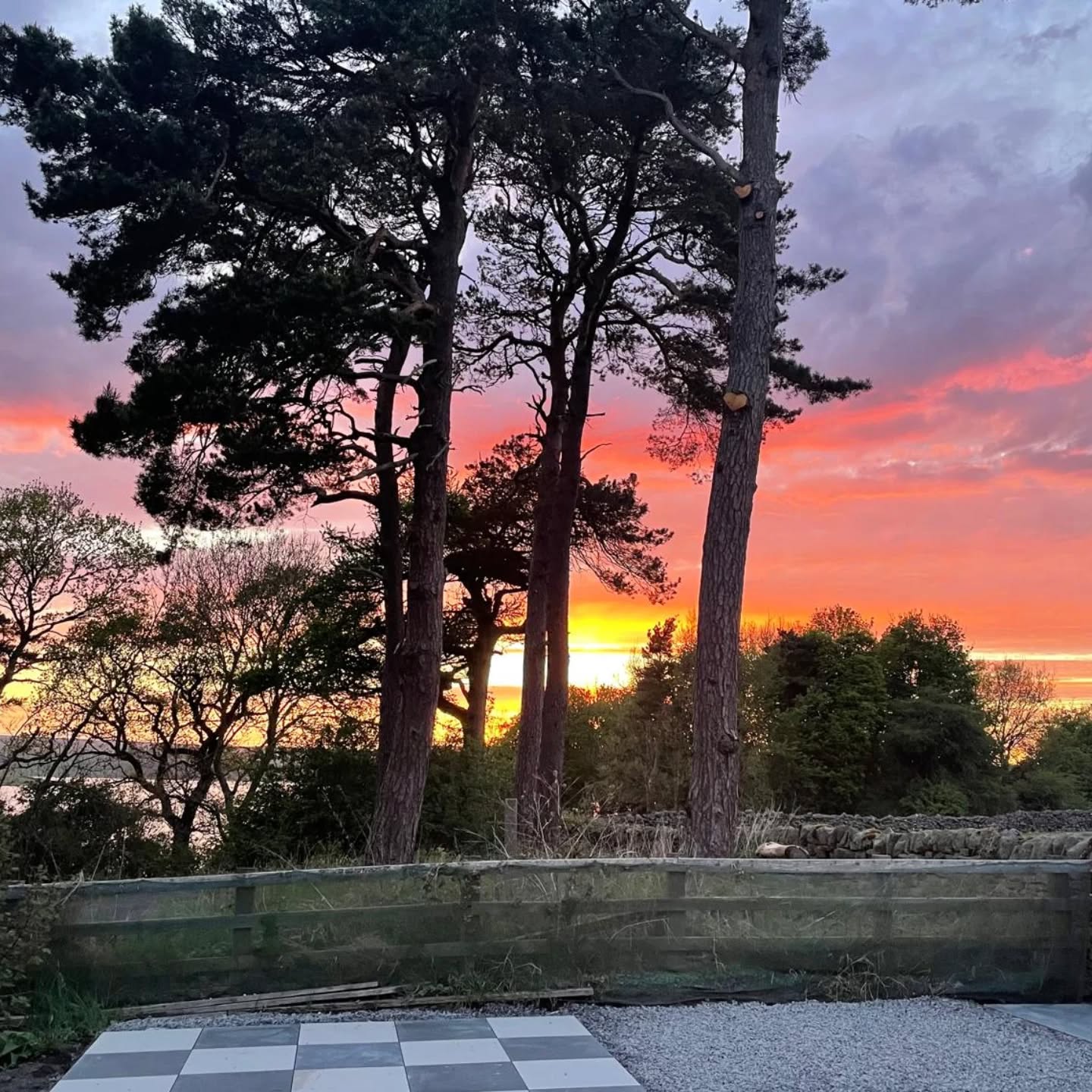 🌅 Sunsets at Cronkley Cottage 🌅
First glimpse of our new patio and BBQ area at the cottage, with the backdrop of this stunning sunset 😍
#sunset #holidaylet #holidaycottage #NorthPenninesAONB #northumberland #countydurham #northeastengland #derwentreservoir #treesofinstagram