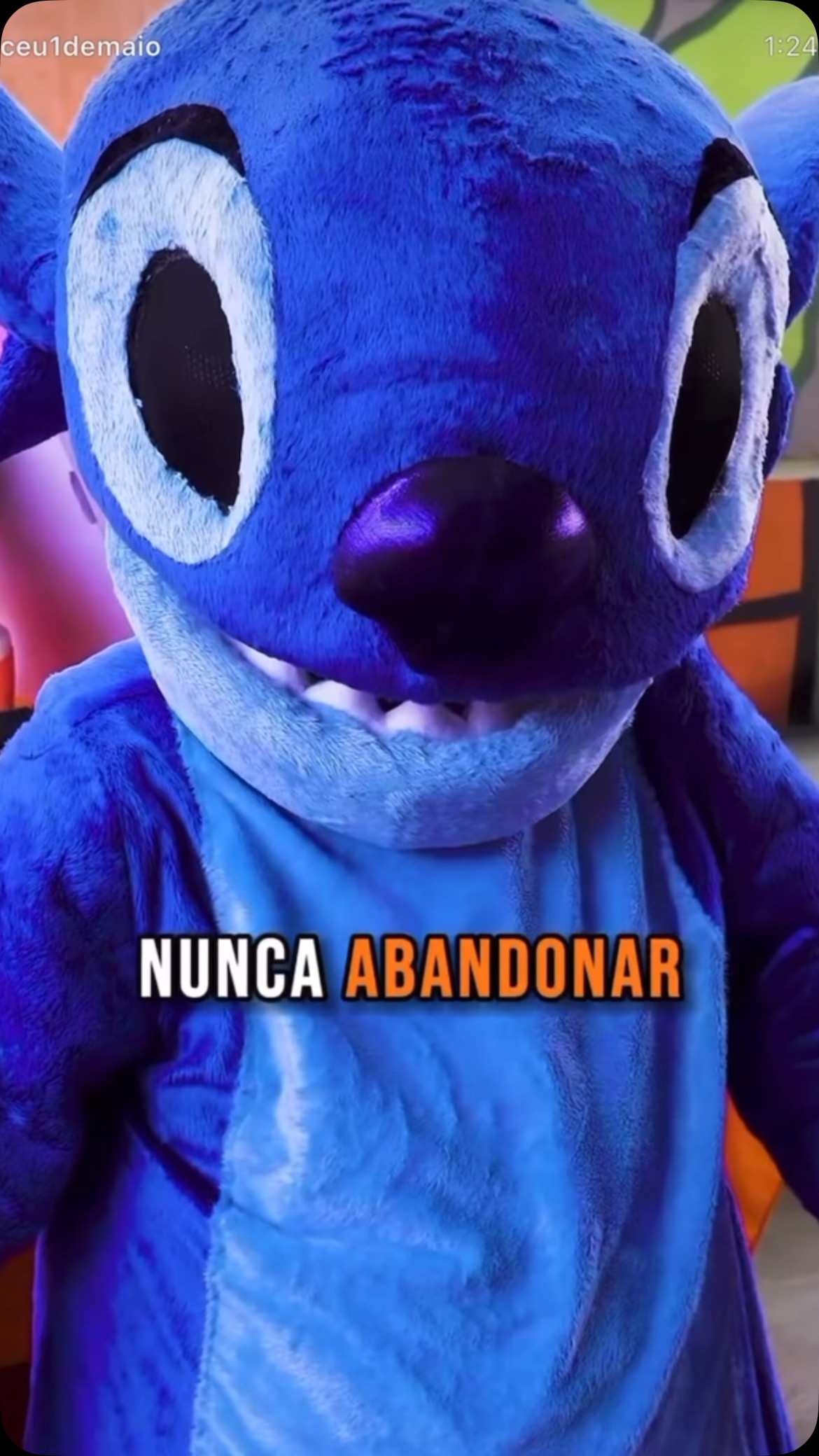 Ele tá fofinho demais !!!! Stitch!!!
#liloestitch #personagensvivos #teatro