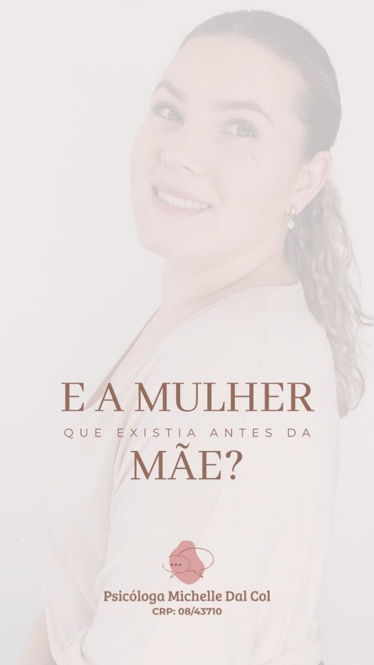 Ser mãe transforma tudo.
Rotina, corpo, prioridades…
Mas o que quase ninguém fala é sobre o apagamento silencioso que pode acontecer.
A mulher que existia antes da maternidade não desapareceu.
Ela só foi ficando de lado, muitas vezes sem perceber.
É comum ouvir “é fase, passa”, mas enquanto passa… quem acolhe essa mulher?
Quem escuta suas dores, seus medos, suas saudades de si mesma?
A maternidade não deveria vir com culpa por desejar um tempo só seu.
Muito menos com a sensação de que ser mãe te anulou como pessoa.
Você não precisa se perder pra cuidar.
E pode sim se reencontrar no processo.
A terapia pode ser esse espaço.
Seguro, livre de julgamentos, feito pra você se ouvir de novo.
Com presença, com respeito, com verdade.
💬 Se esse conteúdo falou com você, compartilha com outra mãe que precisa ouvir isso.
📩 E se sentir que é hora de olhar pra si, me chama por aqui.
Psicóloga Michelle Bach Dal Col
CRP: 08/43710