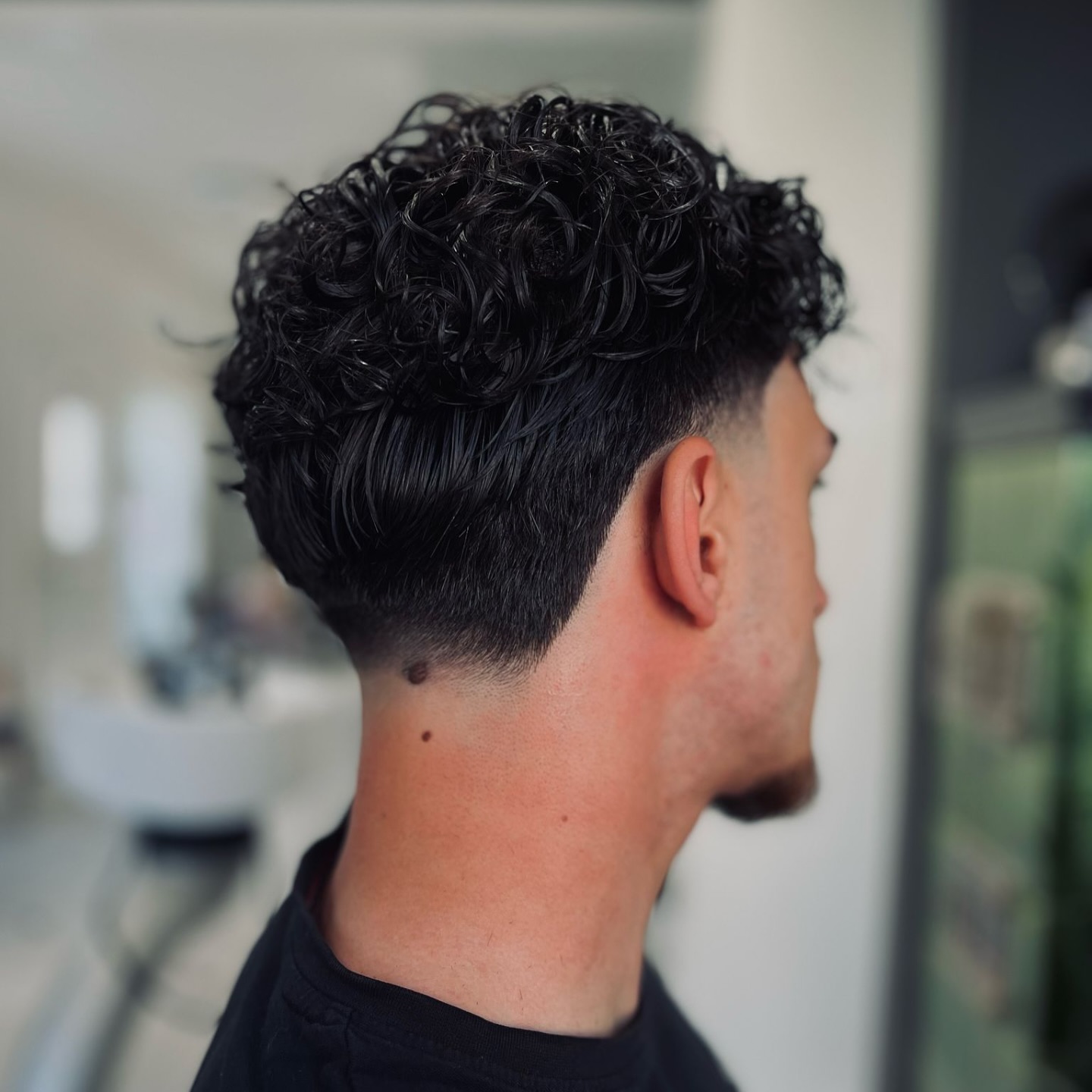 Taper Fade von Silio
💈💈💈💈💈💈💈
Great Job 😎✌️