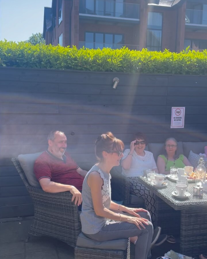 Enjoy 25% off your total bill this bank holiday weekend in our al fresco dining area between 12pm and 4pm!
Our al fresco dining area is ready just in time for the beautiful bank holiday weekend!☀️
All you need to do is quote ‘bank hol treat’ when making your reservation..
Bank holiday offer is pre-bookable only for tables of up to 7 people*
Available from Friday 2nd of May until Monday the 5th of May*
Offer is not available alongside any other offers*
Outdoor dining not your thing? Our bank holiday offer is available for indoor dining too 🍷