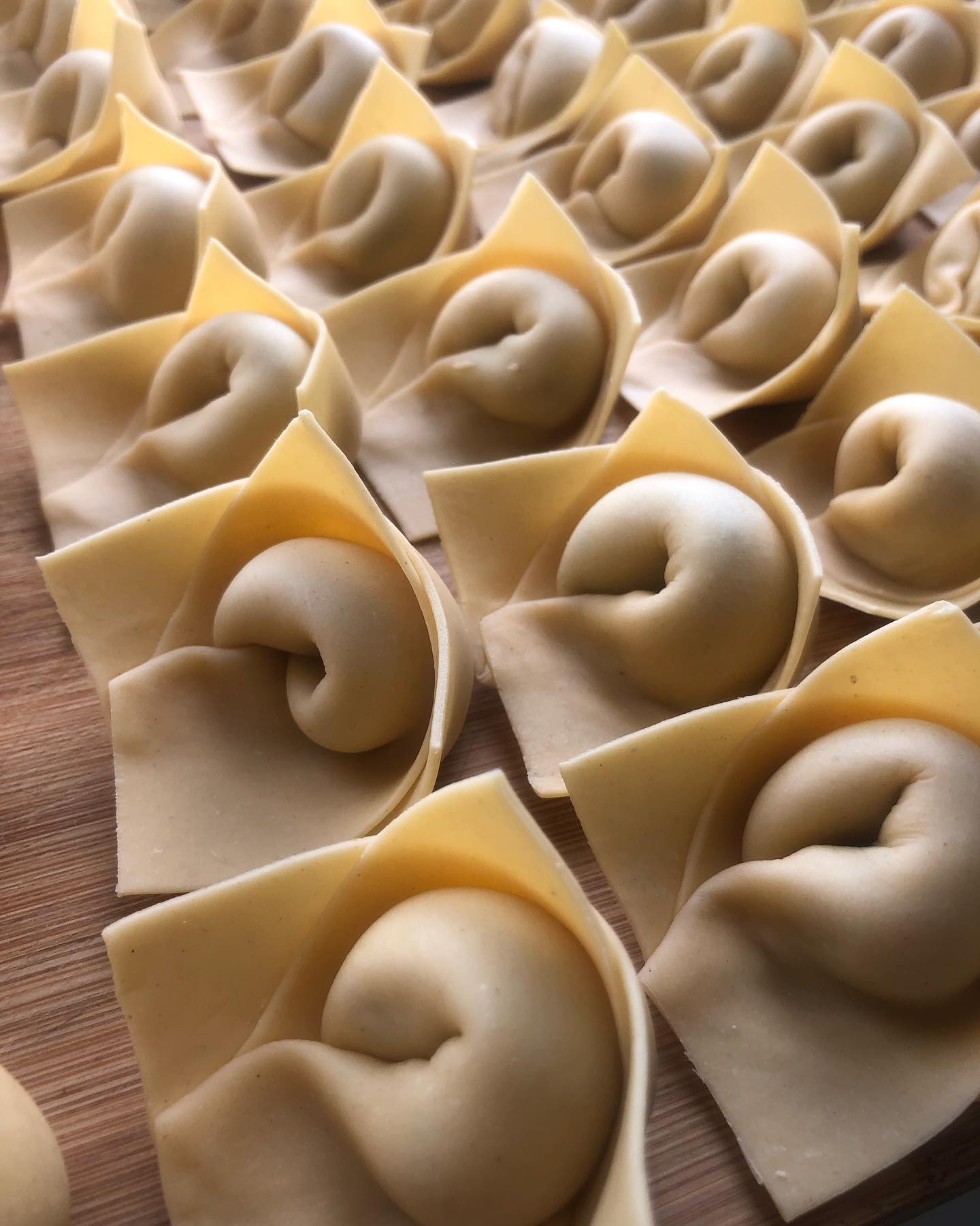 Giant cappellacci, who wants to see a video tutorial?