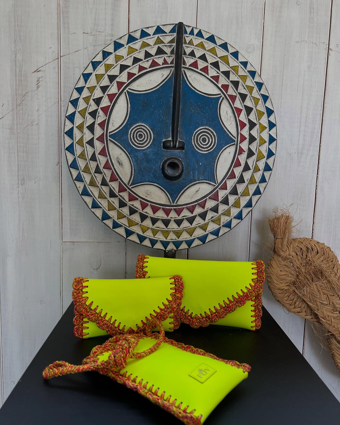 Pochettes l’Essentielles Moyens et Grands modèles
Le Benjamin en cuir
@bonnie.and.clyde.boutique