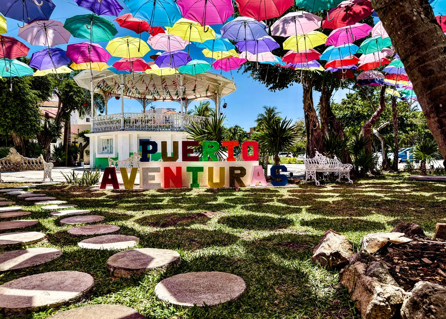 The Puerto Aventuras International Film Festival (PAIFF) has officially launched its Season 3 Open Call for Submissions, inviting filmmakers, screenwriters, and music video creators from around the globe to submit their work to one of the fastest-growing destination festivals in the world. Nestled between Cancun and Tulum in the breathtaking Riviera Maya, our IMDb-qualifying festival offers a five-day celebration of storytelling, cinematic innovation, and community—set against a backdrop of pristine beaches and world-class hospitality. LINK IN BIO
#filmfestival #opencall #internationalfilmfestival #internationalfilm #rivieramaya #mexico #paiff #filmfestivals