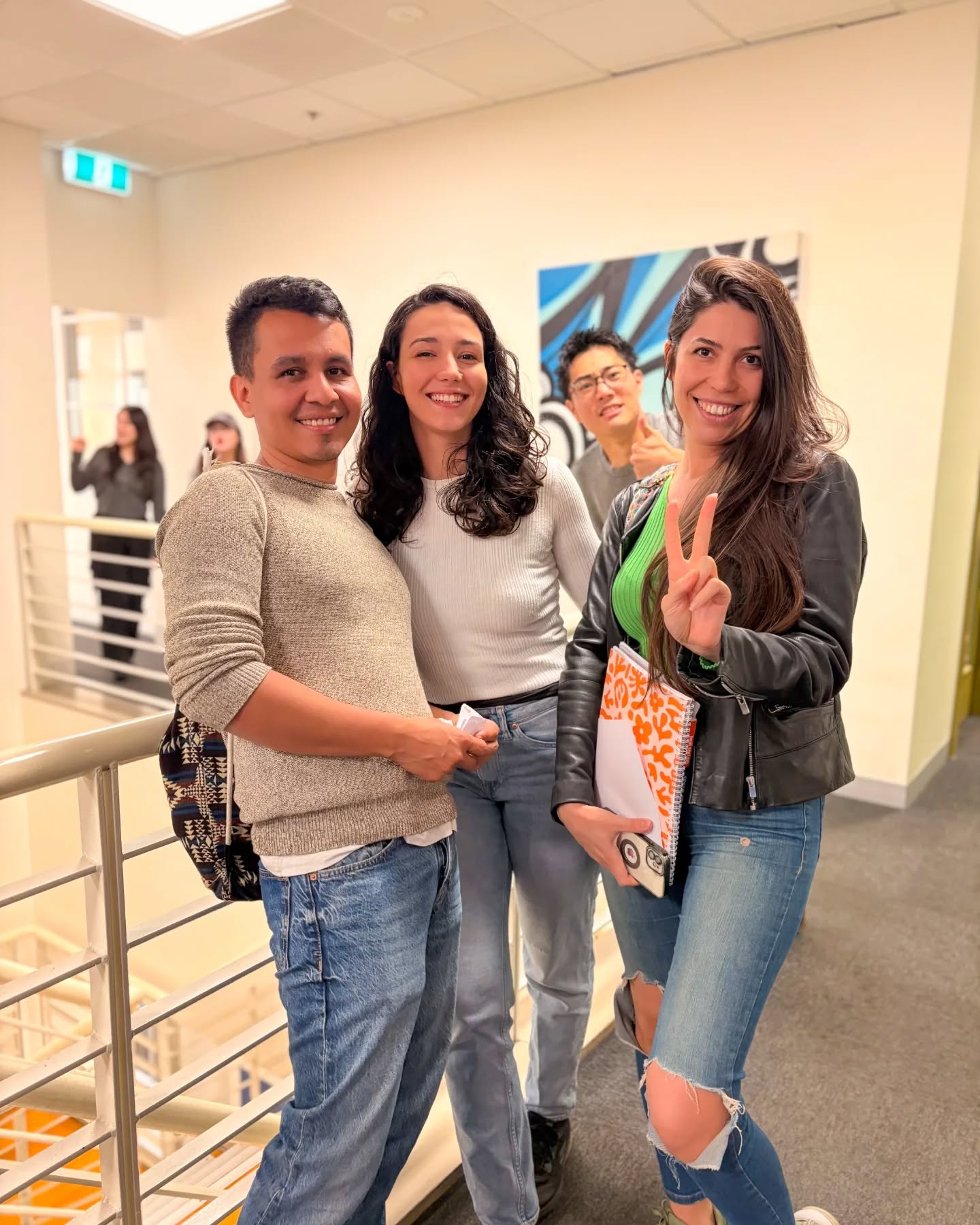 Throwback to our Easter Egg Hunt – morning session! ☀️ Swipe through for some sweet moments! 🐣💛
#ThrowbackFriday #EasterEggHunt #CampusEvent #StudentLife #CampusLife #UniversalEnglish #Melbourne #Australia #UniversalLearningGroup