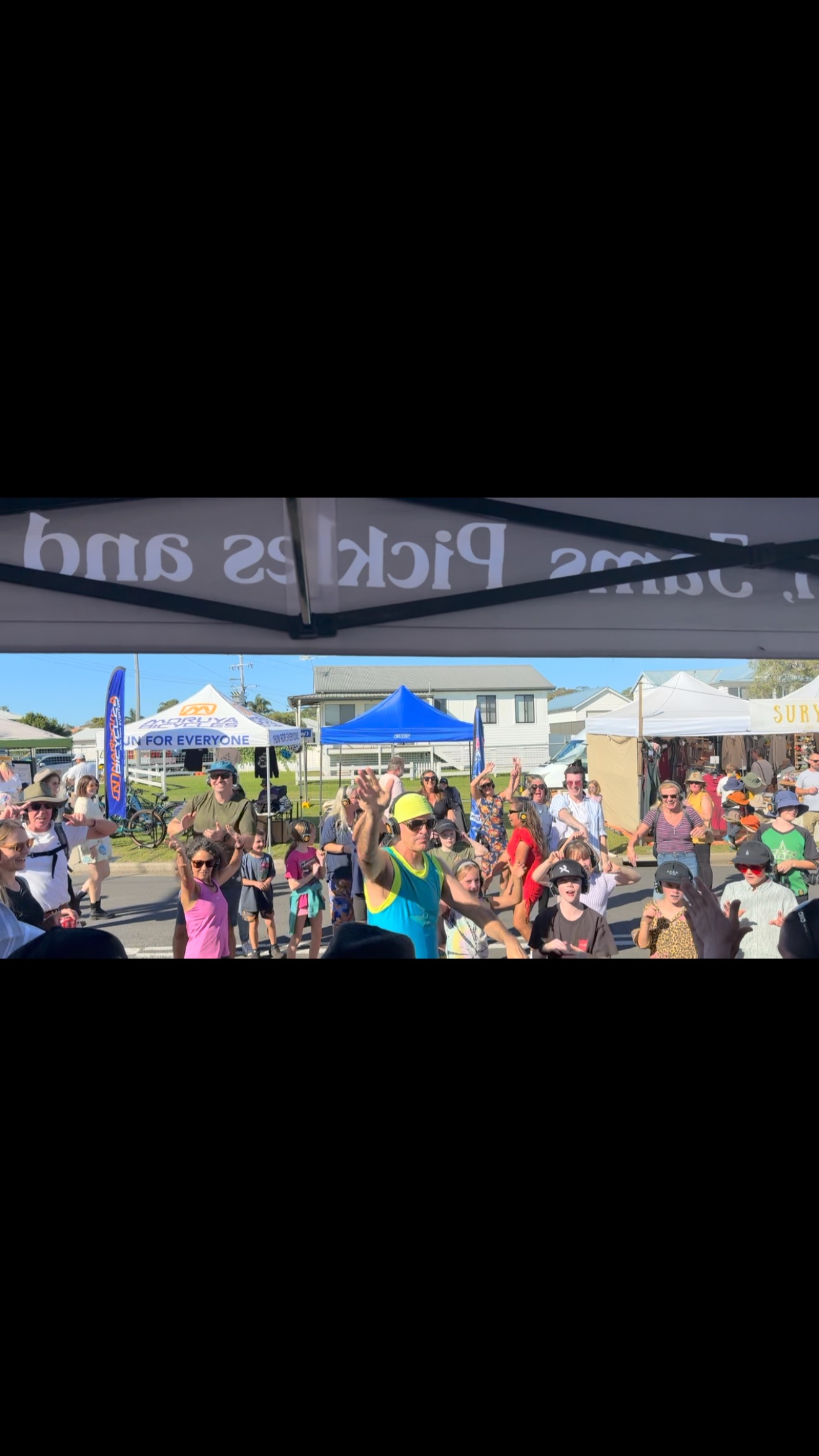 @naroomaoysterfest brings the goods with a silent disco right in front of our stall. Something for everyone! If you haven’t been you should make the effort in 2026!