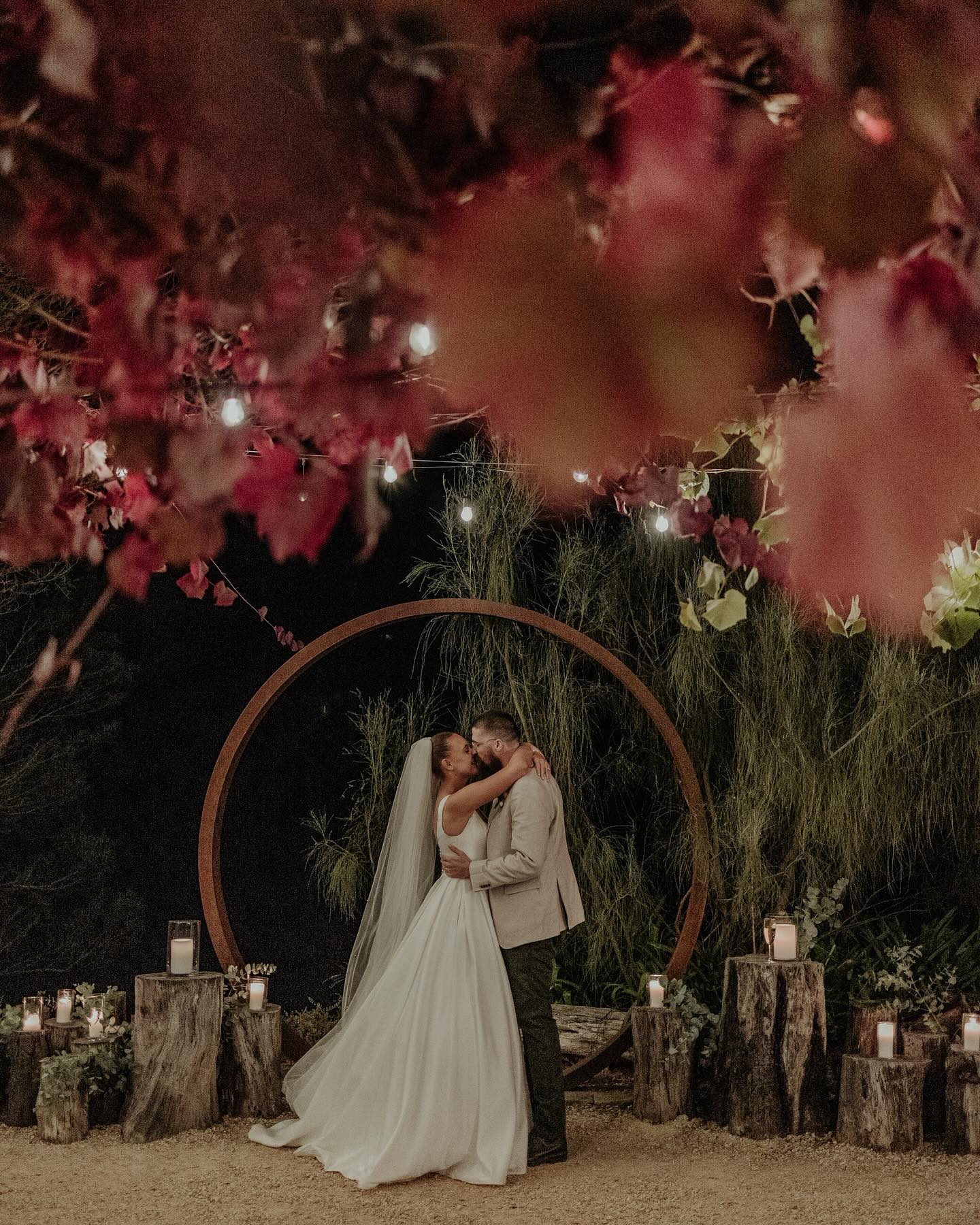 B | K 🕊️🏹
Bridgette & Kyle were married in true them-style full of love, laughter, so many happy tears, and all the little details that made it so them.
Surrounded by family, wrapped in joy, and ready for forever.
This wedding wasn’t just beautiful it was heartfelt magic.
@kbrewphotography
@bellbraeharvest
@marryme.mads
@bridgvos
@vos_kyle
@embrace_bridal
@emmaclaire.hair
@elizajaneartistry
@signatureflowersbyzoemcmahon
@heyhunni.beauty
@thesororityaus
@tammyvos
@peteswoodfirepizza
@debfurphy
@charlottefurphy
@cayseevos
@andreavos