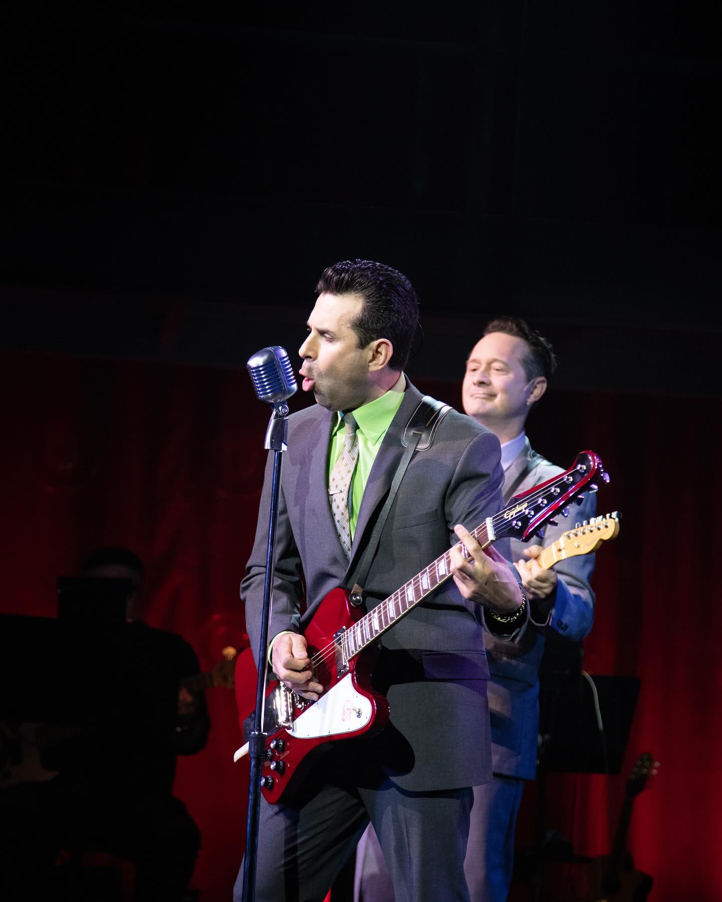 After just 13 full rehearsals, a wanderprobe, tech runs and two dress rehearsals, we officially opened Jersey Boys at @studiotenn on May 1.
Truthfully, I’m so happy we’re open so we can just have the performances now to focus on daily. I am beyond tired. Including the actual performances we have this week, as well as the full runs in tech and with the band earlier this week, it equates to doing the show full out 10 times since this past Tuesday. That’s insane.
With this opening, and with sharing the stage with Russell, Jonathan and Miles again, it has been a constant wash of memories from the original tour and my time on Broadway and in Chicago with this amazing show.
But mostly, I continue to go back to the line time and time again that Frankie says in Act One: “Family is Everything”.
Many of us in the show joke about that line - because of what he says that precedes it. But at its core, it is what we who have done the show for so long stand by; THIS family. This Jersey Boys world which has brought so many of us together is ‘everything’. I have been doing this show of and off now for 19 years...two decades of telling this story. And reaching out to my given family on days where it’s hard - when you have to get through the choreography of the Big 3 on a matinee day when your knees hurt. When you have to give Nick the glare and spite that he needs in the sit-down to help elevate his performance. When you have to climb into the cannon at the top of the show as Tommy, and it explodes and you realize you don’t stop flying for over an hour, and you can rely on this incredible family to lift you up and support you. Whether it’s backing your vocals, or handing you jackets to make the reveal into Walk 2 look spectacular, or hold your guitars for a brief moment while you catch your breath before the next scene. Or give you a look onstage that they’re there with you, and it gives you the boost you need.
That’s the family we speak about offstage. And how lucky am I to have added this lovely cast and incredible crew into that fold.
📸: @sammyhearn