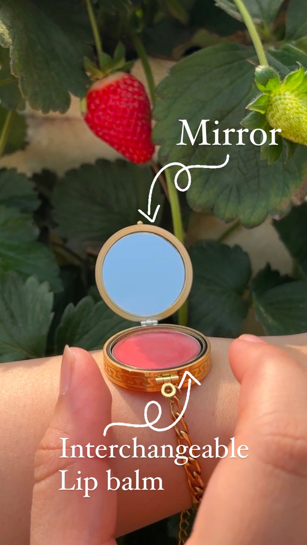 ✨18k Gold Plated Bohemian Dreamcatcher Lip balm bracelet with strawberry refill 🍓
Lip balm bracelets, summer , strawberry, 🍓, 18k gold plated, bohemian dreamcatcher, demifine, jewellery, everyday accessories, waterproof
#lipbalmbracelet#girlsrule#demifine#accessories#unique#waterproof#gifts#trendy#summer