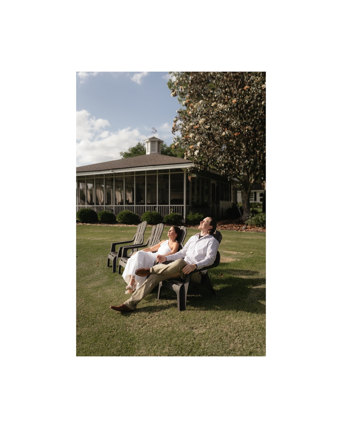 spending the rehearsal/dinner with my couples is one of my favorite things… some of my favorite moments to capture. there’s just nothing quite like the night before 🫶🏼
#weddingphotographer #thenightbefore #pensacolaweddingphotographer #travelweddingphotographer #floridaweddingphotographer #wedding #rehearsal #alynnephotos #alynnephotography