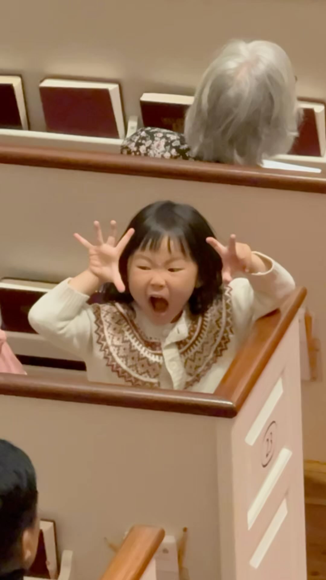 Our adorable mini crew is hard at work helping with the recording for the Harvard Baroque Chamber Orchestra @harvardbaroque today💪💪💪
#mondaymusicmoments #minicrew #recordingday #behindthescenes #harvardbaroque #musicproduction #cutekids #futureengineers #baroquemusic #learningthroughfun