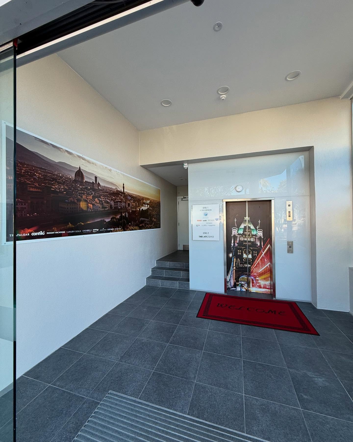 We just recently completed this commercial maintenance job. Full interior repaint of all offices, bathrooms, stairwell and all metal railing.✨. Some plastering and some exterior bits that needed a bit of ❤️. Looking to give your property or business a face lift ? 📞 Contact us for a free quote !! #silverstaterenovations #propertyservices #aucklandpainters #aucklandcommercialpainting