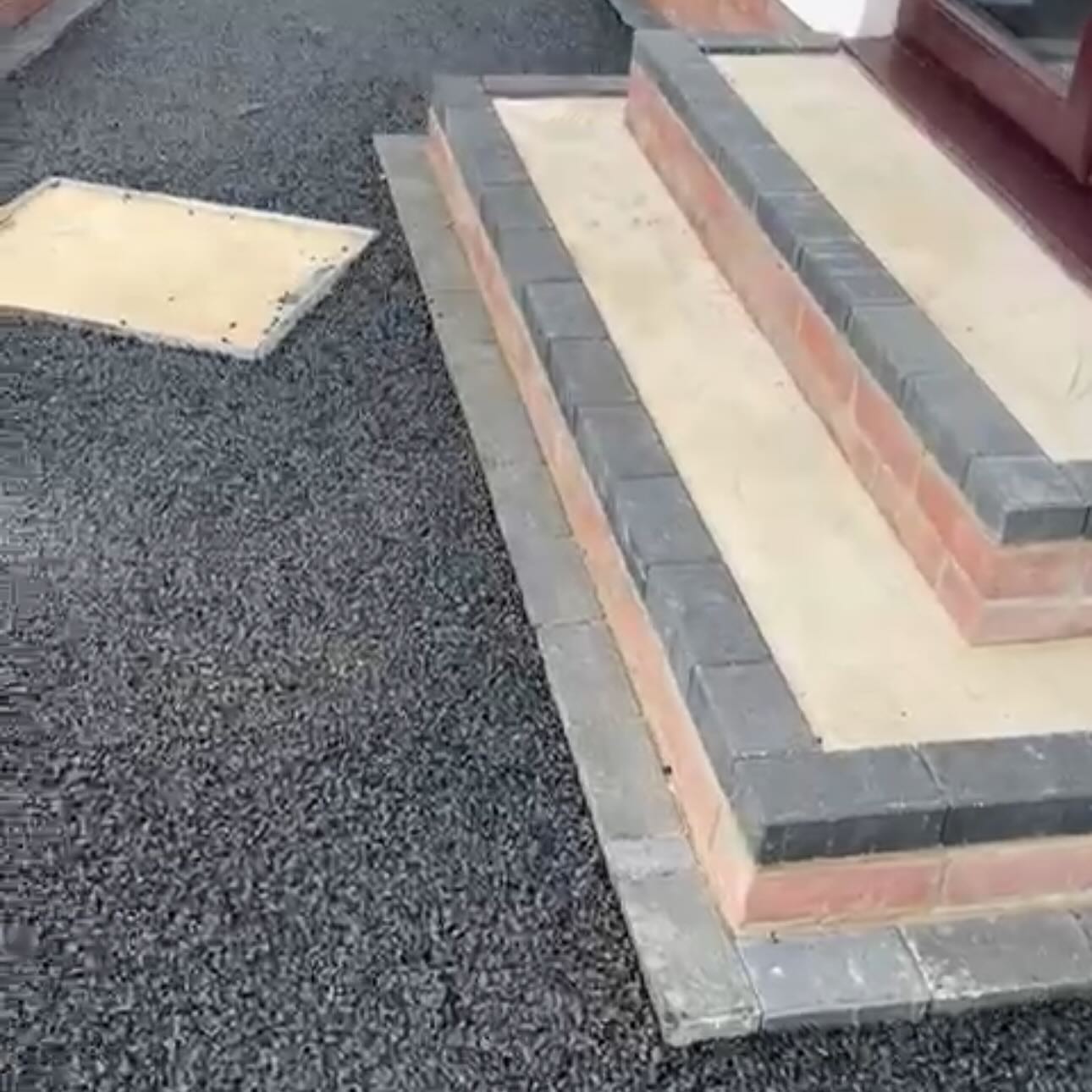 Preparation is everything 🏘️
We never cut corners—resin bound surfacing is only as good as the base it’s laid on.
In this case? A properly prepared, permeable tarmac base to ensure strength, drainage, and long-term performance.
That smooth finish starts underneath.
#ResinBound #SurfacePreparation #Landscaping #OutdoorDesign #PermeablePaving #DrivewayGoals