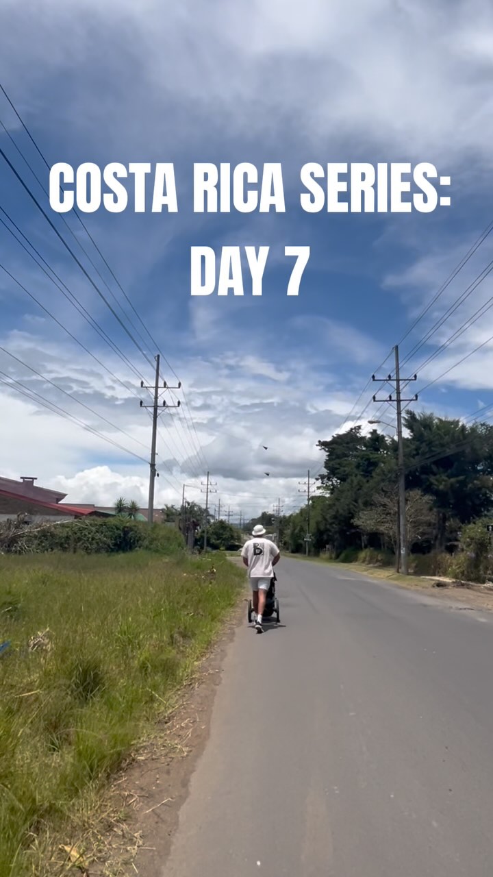Costa Rica Series – Día 7: Cierre con historia
Último día en este increíble país, con mil cosas que hacer y poco tiempo.
¿Solución? Un challenge con mi esposa: 20 jump squats en cada lugar histórico que visitamos.
Sudamos, reímos y convertimos cada parada en parte del workout.
No importa dónde estés, siempre hay una forma de moverte.
Gracias por seguir esta serie. ¡Esto fue Costa Rica Series!
#CostaRicaSeries #FitnessChallenge #BuiltDifferent #TravelWorkout #MovimientoConHistoria