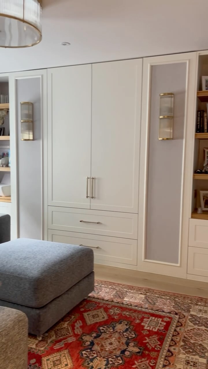 Our design process is tailored for clients who are looking for a considered, high-quality, and collaborative journey - beyond just decorating a space.
#cinemaroom #familyroom #interiordesign #luxuryliving #propertydevelopment #interiordesignlondon #luxurylifestyle