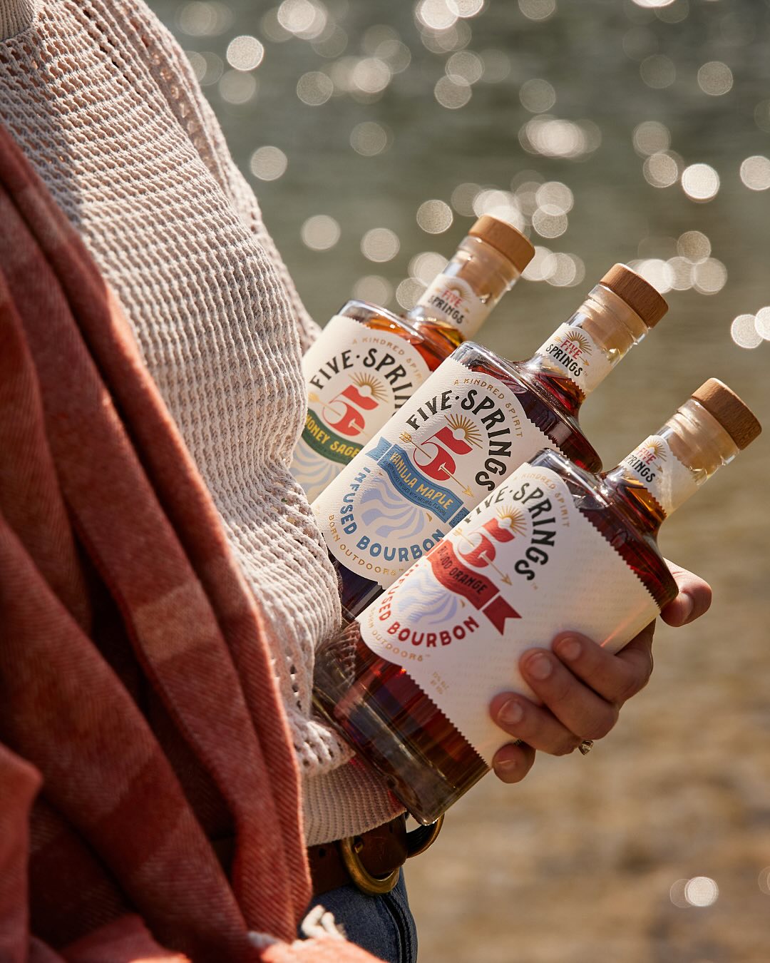 Did you discover any super fun and special products in April?! 🥃🌼
The editors over at @cnnunderscored sure did, and we’re thrilled that @fivespringsbourbon’s Blood Orange infusion made their list of favorite finds of the month ✅
Huge thanks to @joebloss_cnn for giving it a try and spotlighting this awesome brand!!
#infusedbourbon #summercocktails #cheersfriends