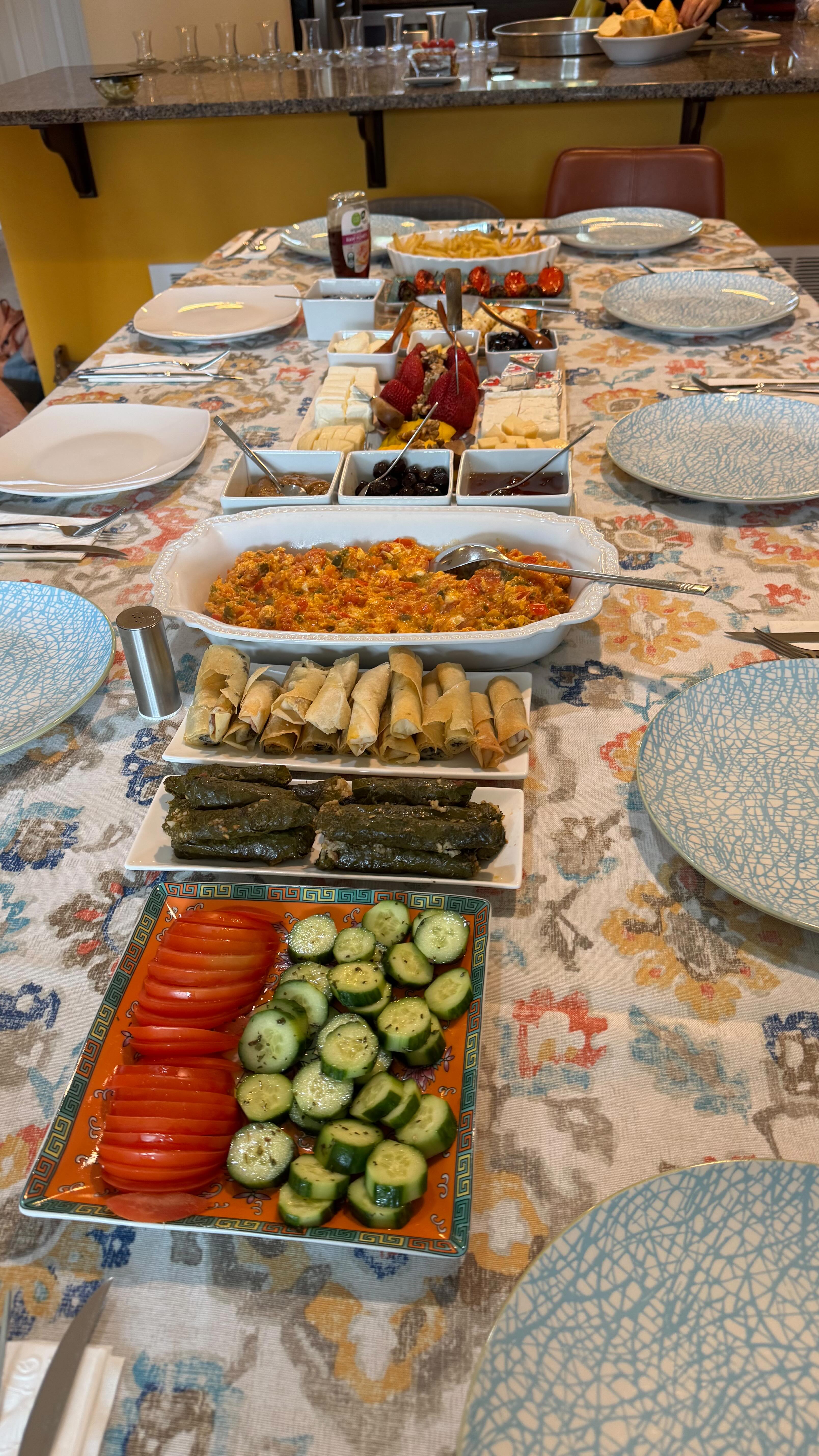 Huge thanks to @hilalaltugg for delicious breakfast 🧇 and huge thanks to Alissa Allen @mycopigments